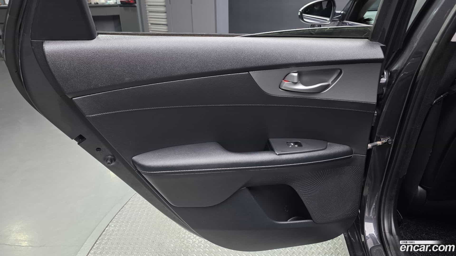 K3 Kia 2019.10-INNER-035
