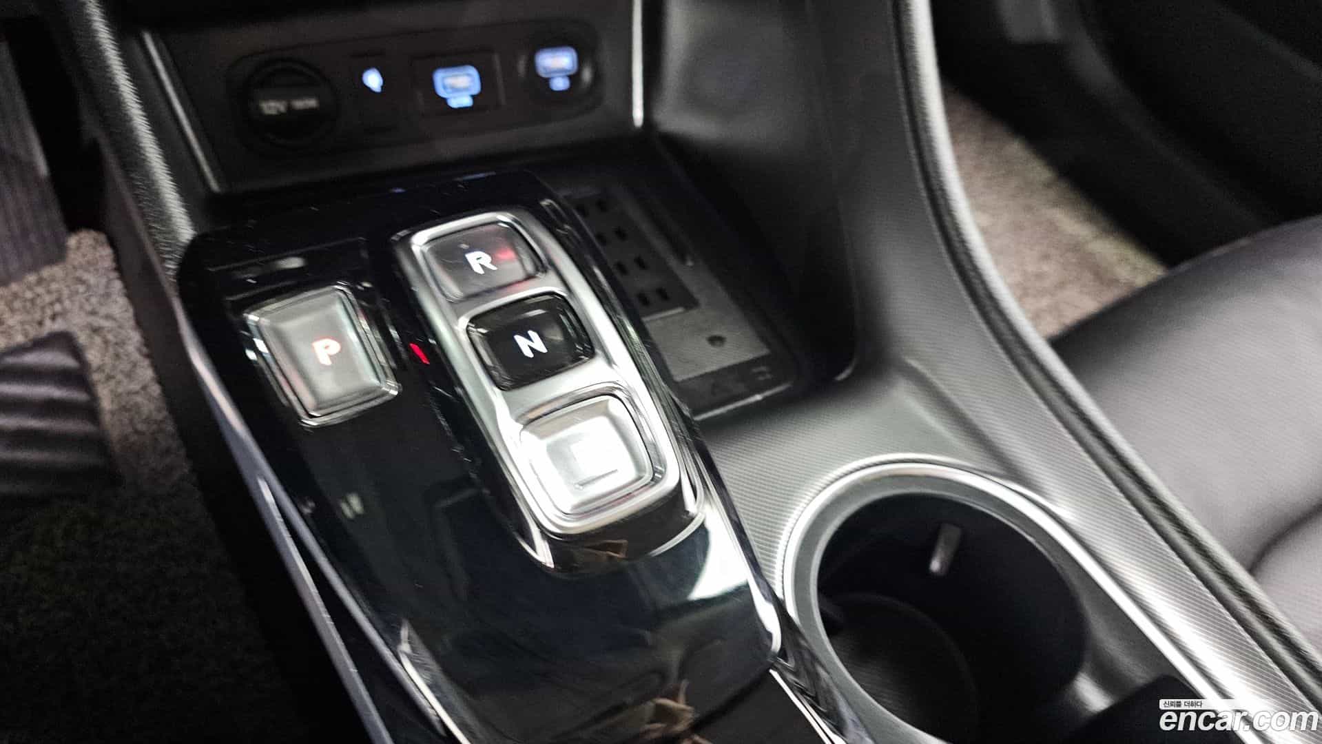 Sonata Hyundai 2022.2-INNER-009