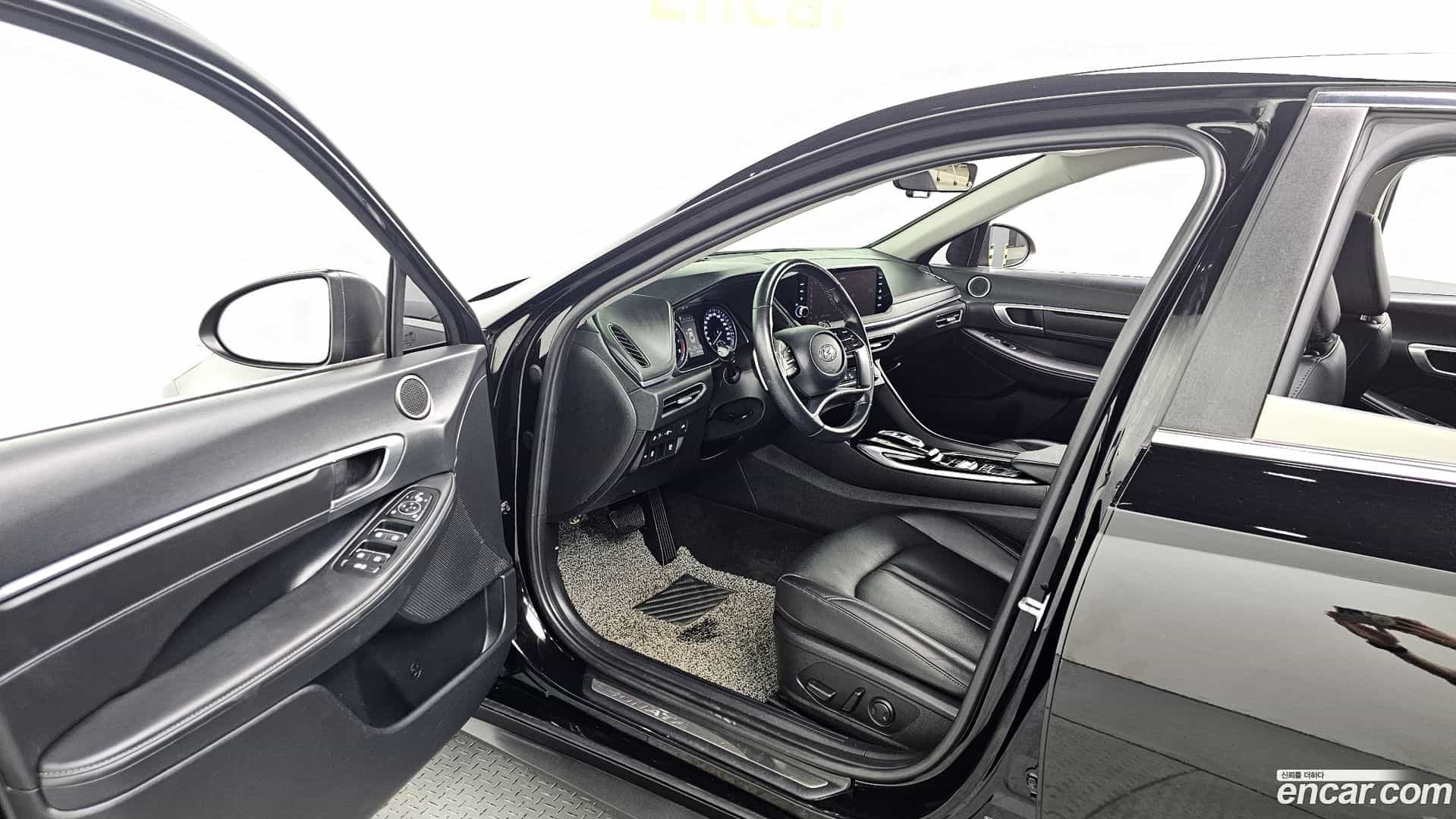 Sonata Hyundai 2022.2-INNER-010