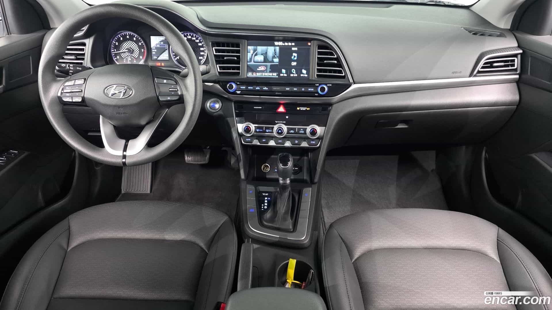 AVANTE Hyundai 2020.2-INNER-007