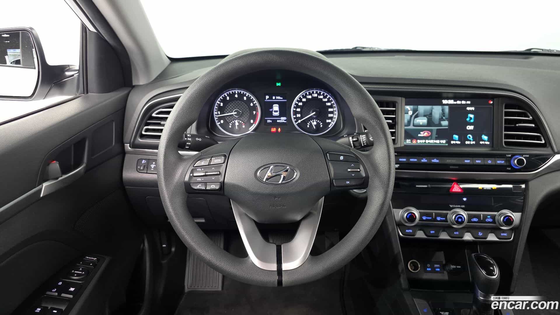 AVANTE Hyundai 2020.2-OPTION-017