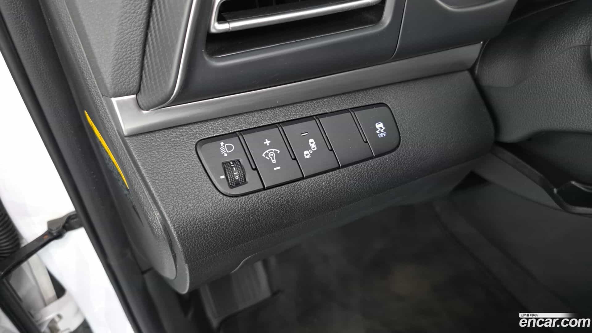 AVANTE Hyundai 2020.2-OPTION-022
