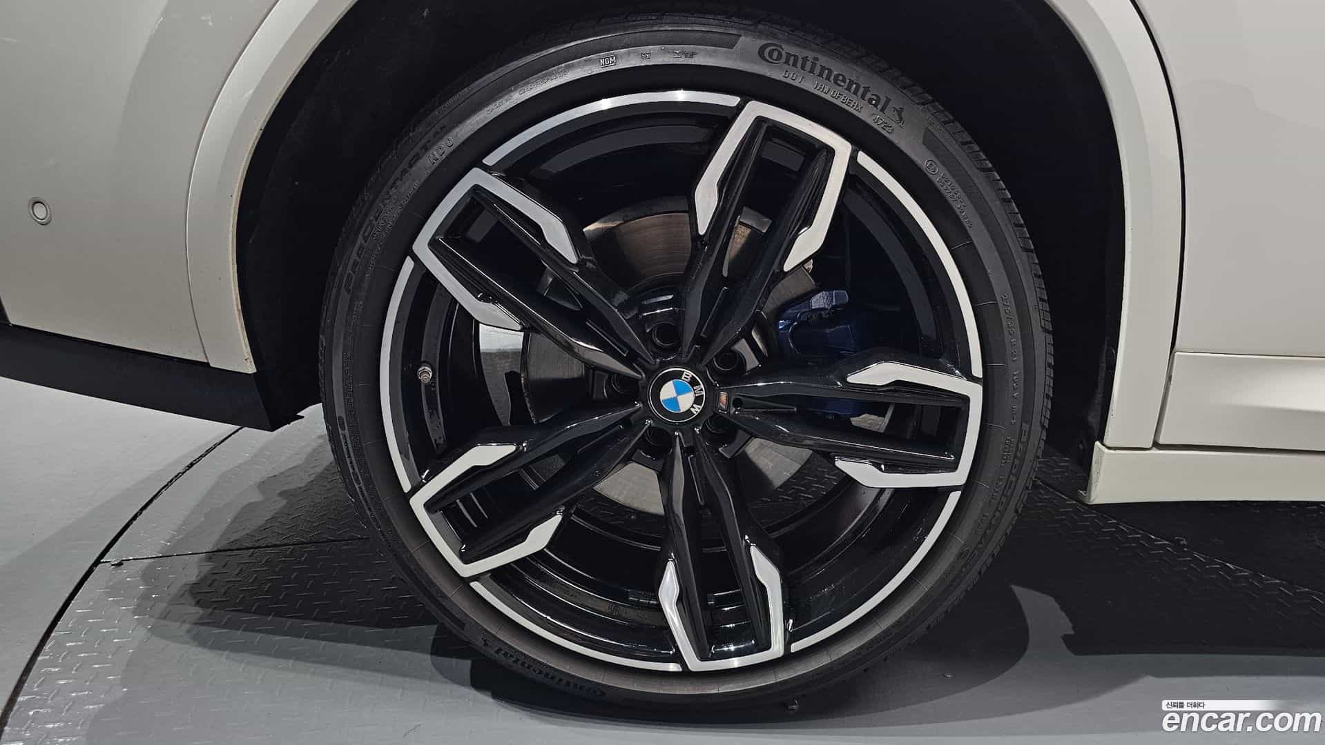 X4 BMW 2022.3-OUTER-031