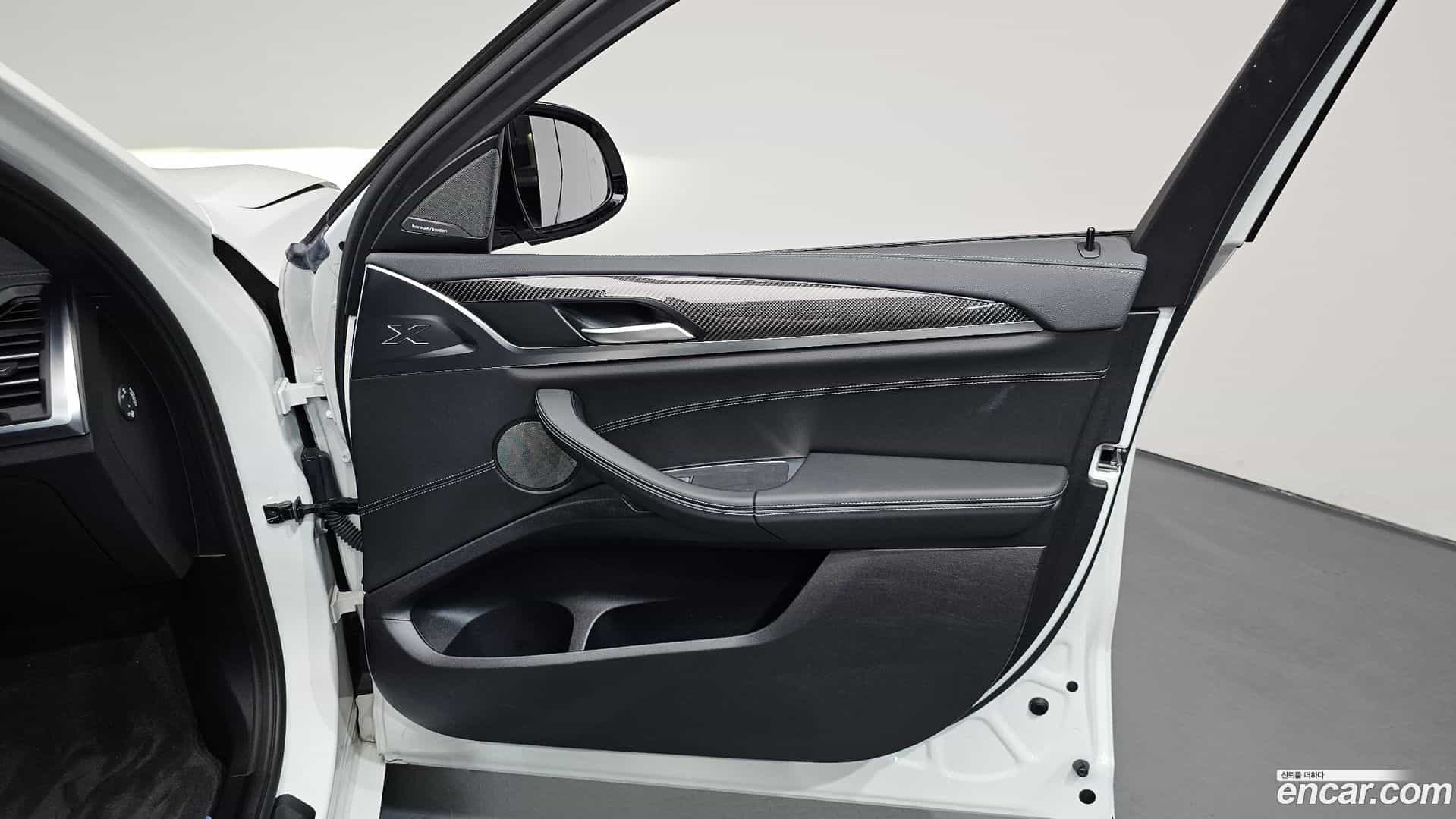X4 BMW 2022.3-INNER-034