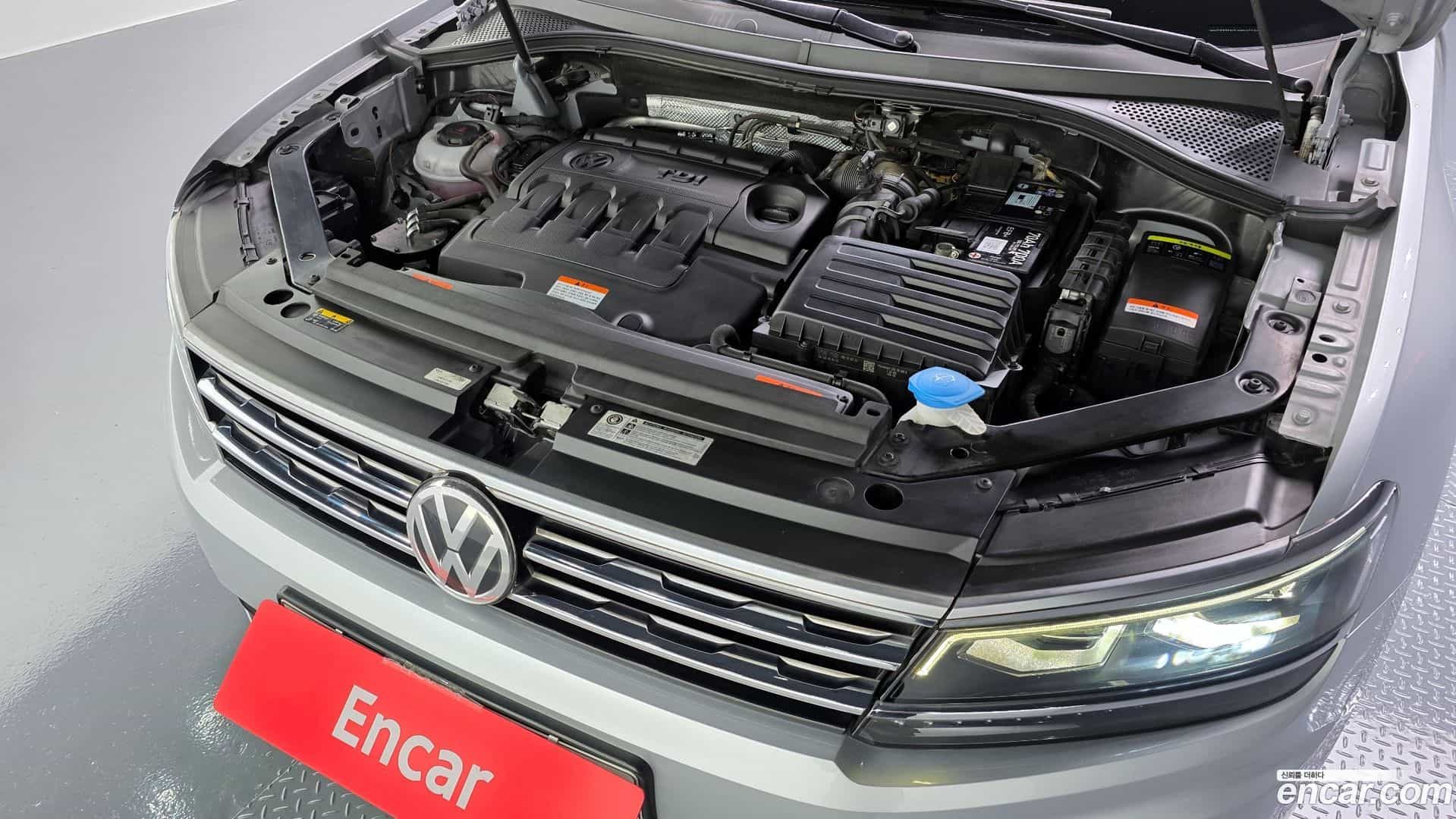 Tiguan Volkswagen 2018.4-OUTER-006
