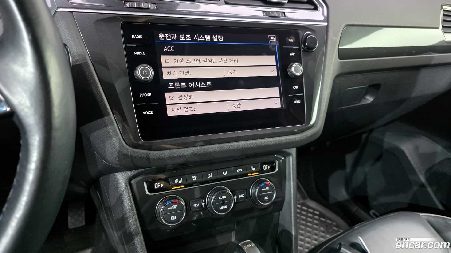 Tiguan Volkswagen 2018.4-OPTION-018