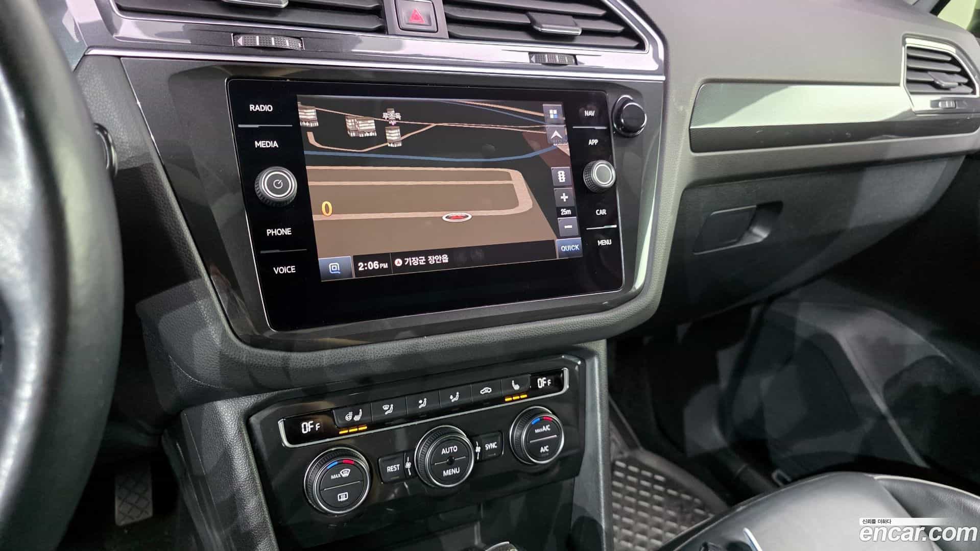 Tiguan Volkswagen 2018.4-OPTION-022