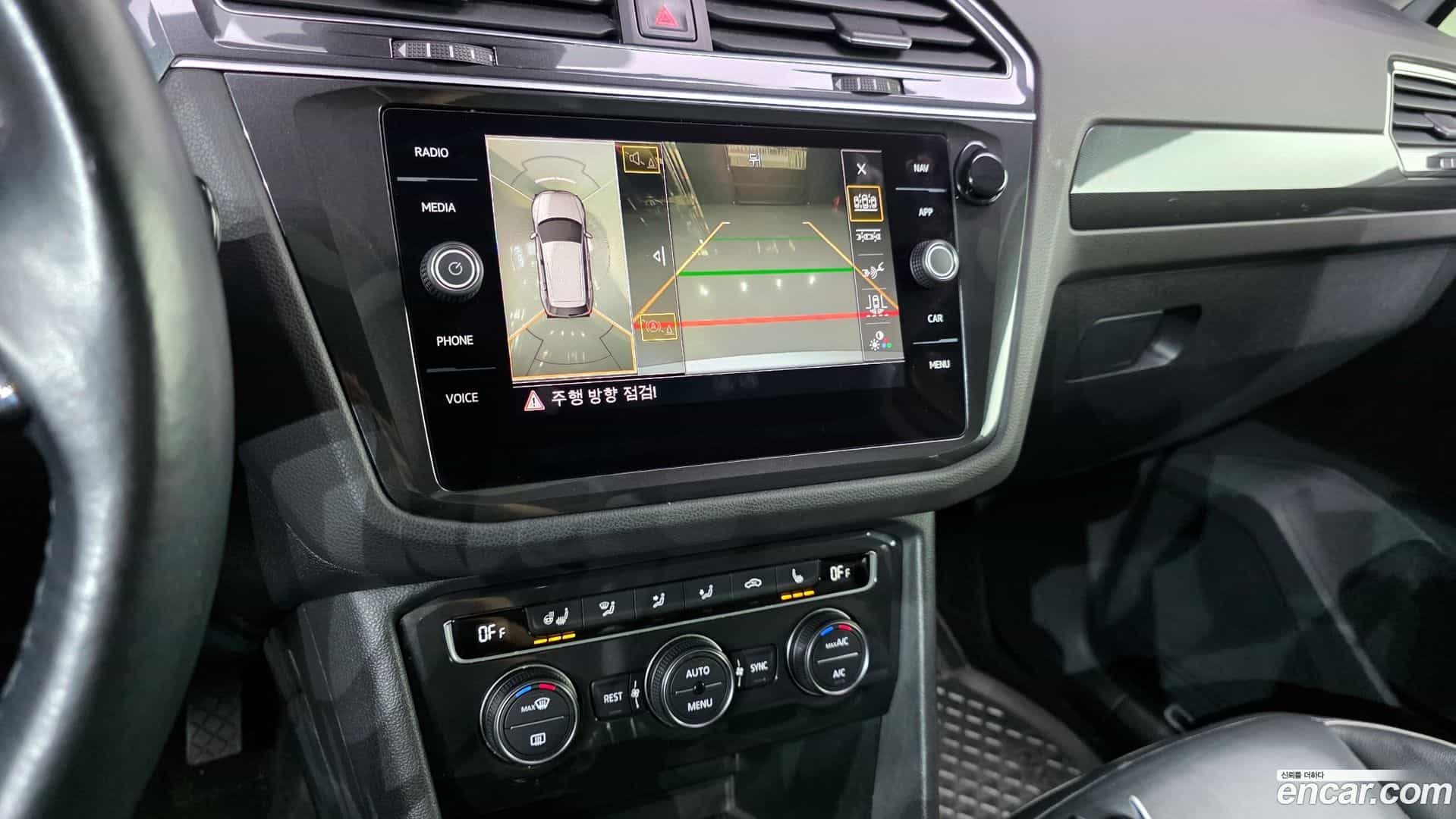 Tiguan Volkswagen 2018.4-OPTION-023