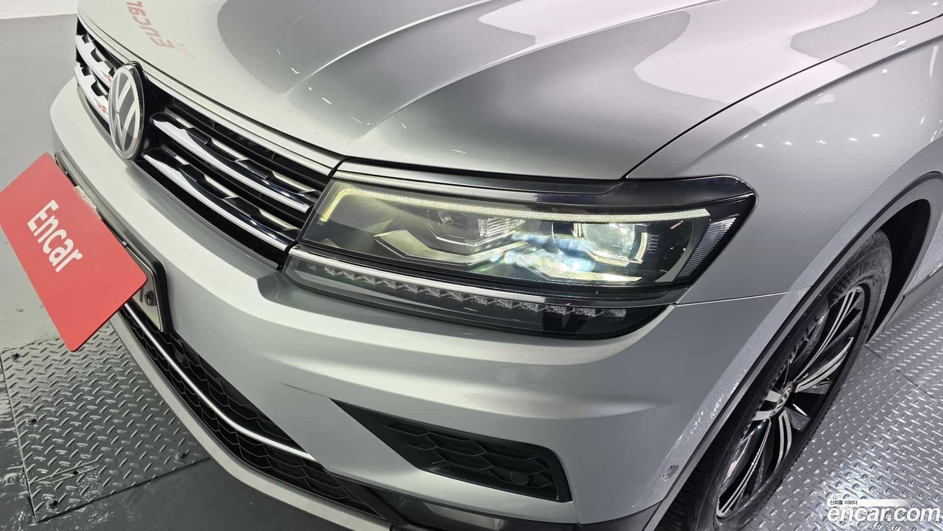 Tiguan Volkswagen 2018.4-OUTER-032