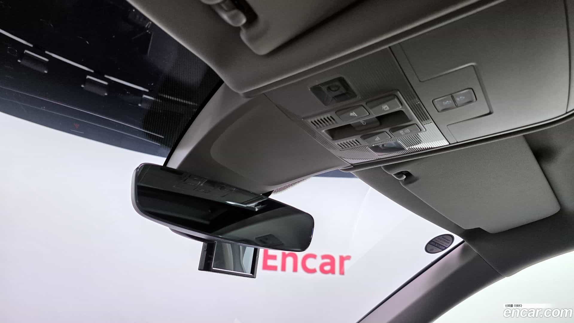 Tiguan Volkswagen 2018.4-OPTION-042