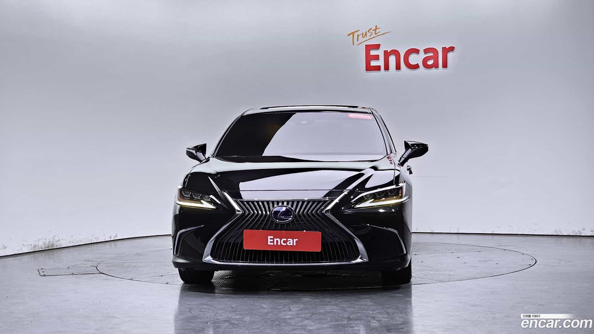 ES Lexus 2021.5-OUTER-003