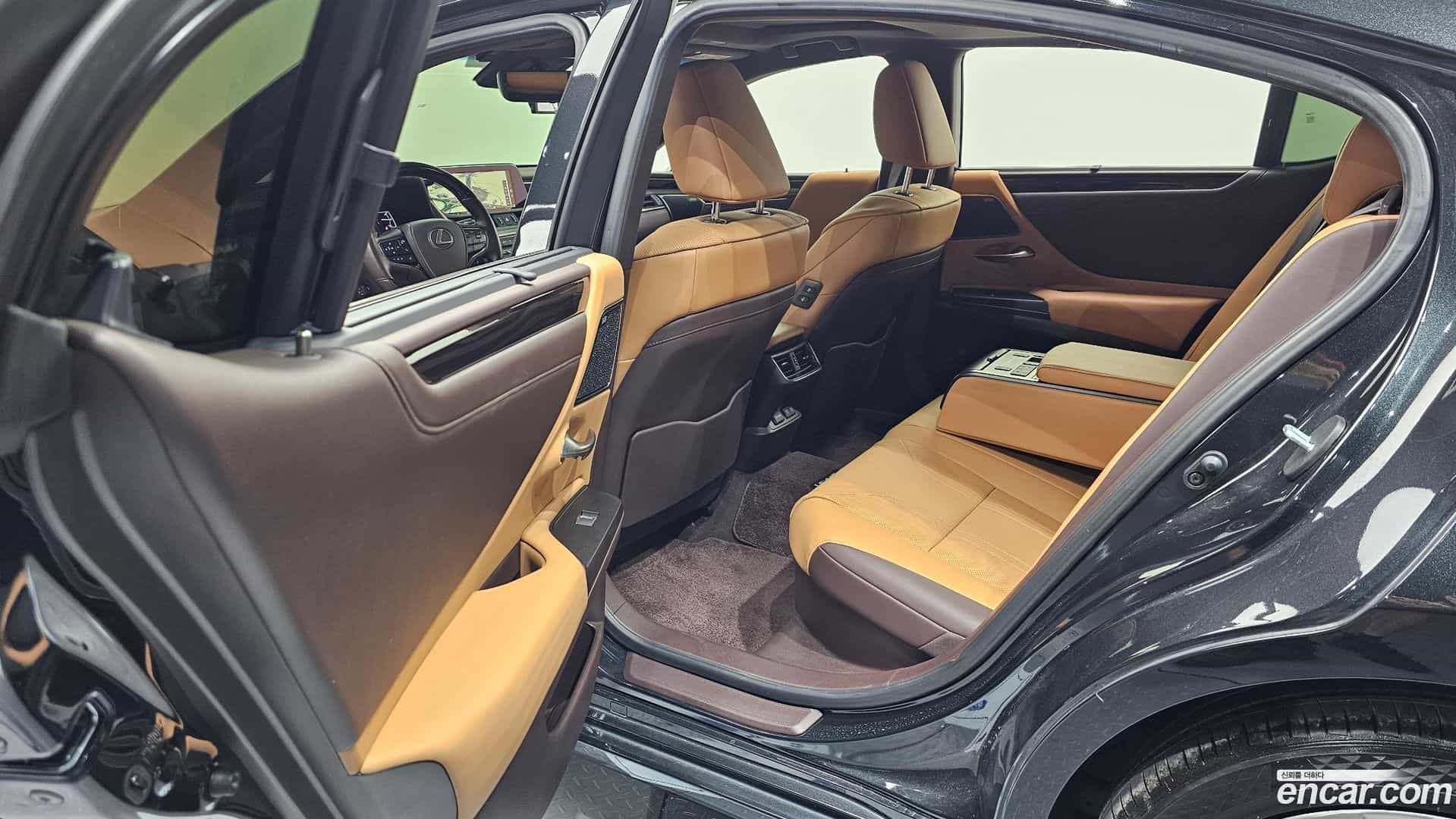 ES Lexus 2021.5-OPTION-015