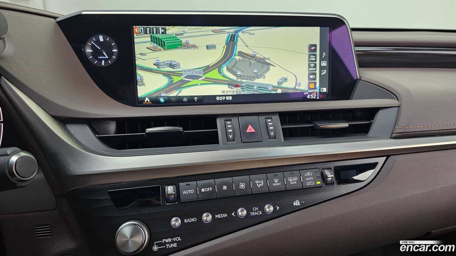ES Lexus 2021.5-OPTION-017