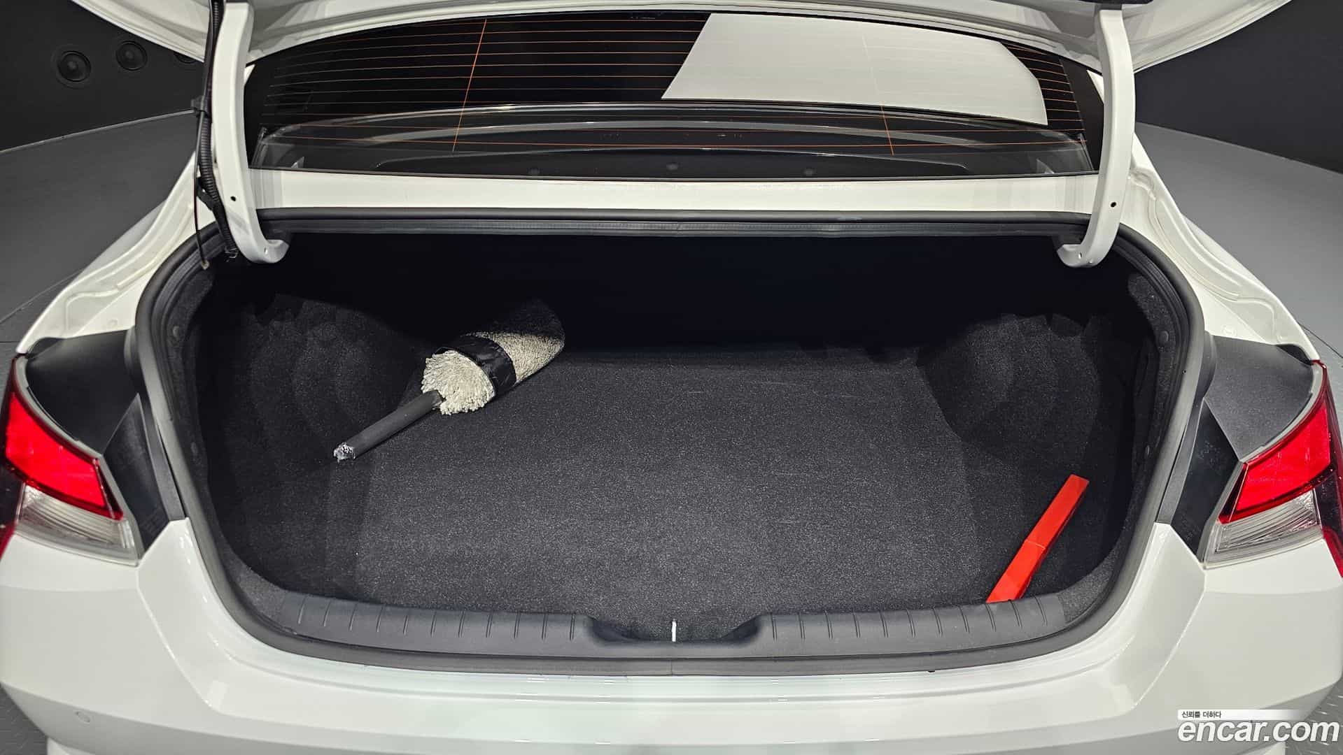 AVANTE Hyundai 2020.9-OPTION-024