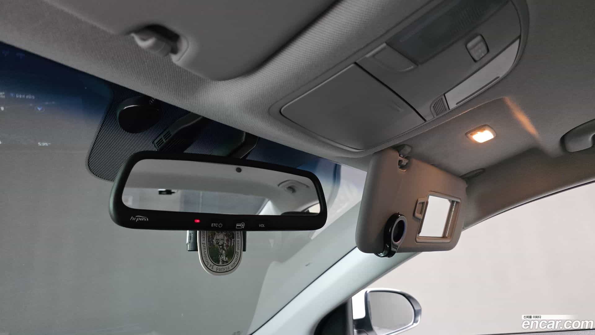 AVANTE Hyundai 2015.8-OPTION-024