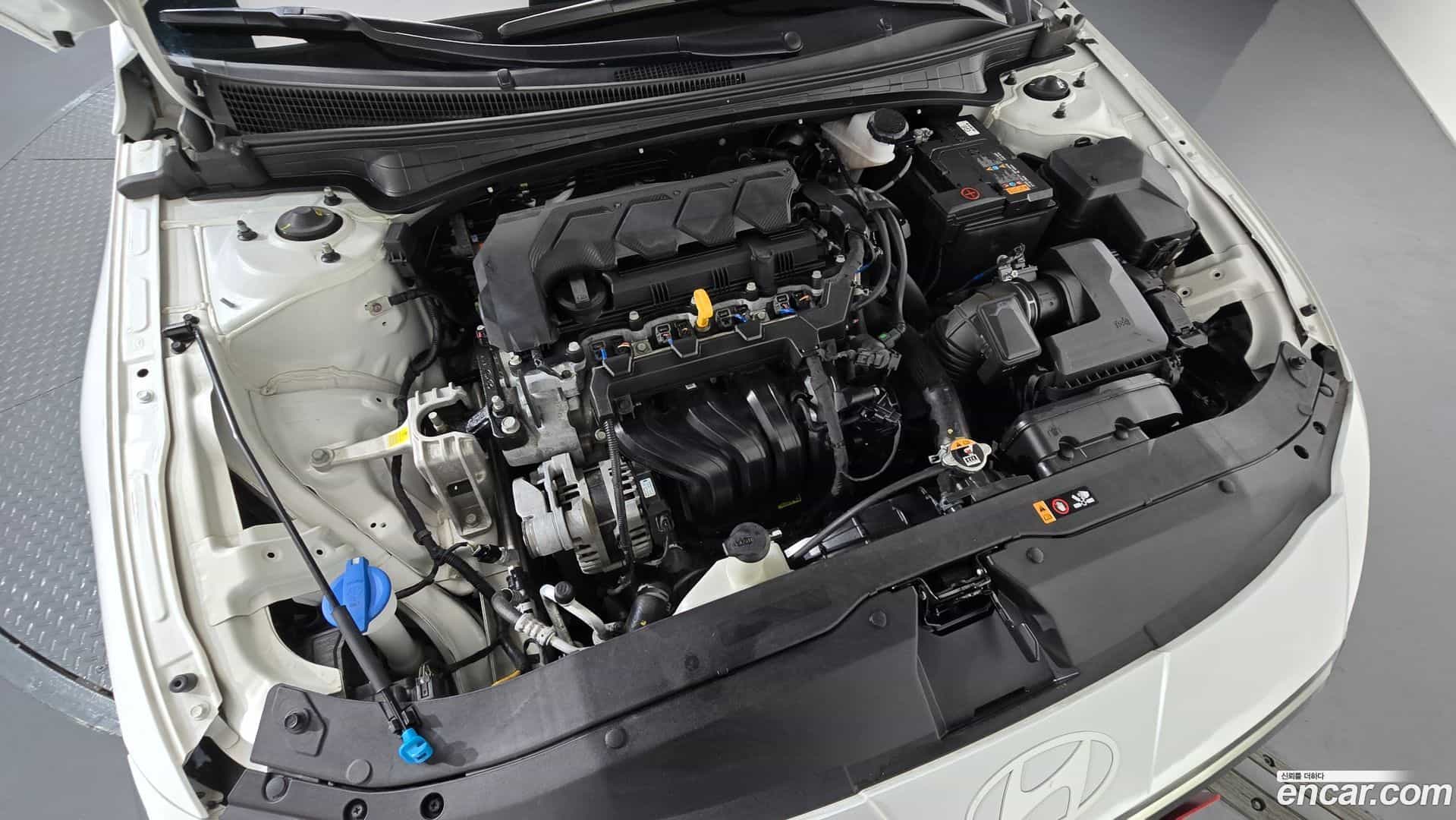 AVANTE Hyundai 2024.0-OUTER-006