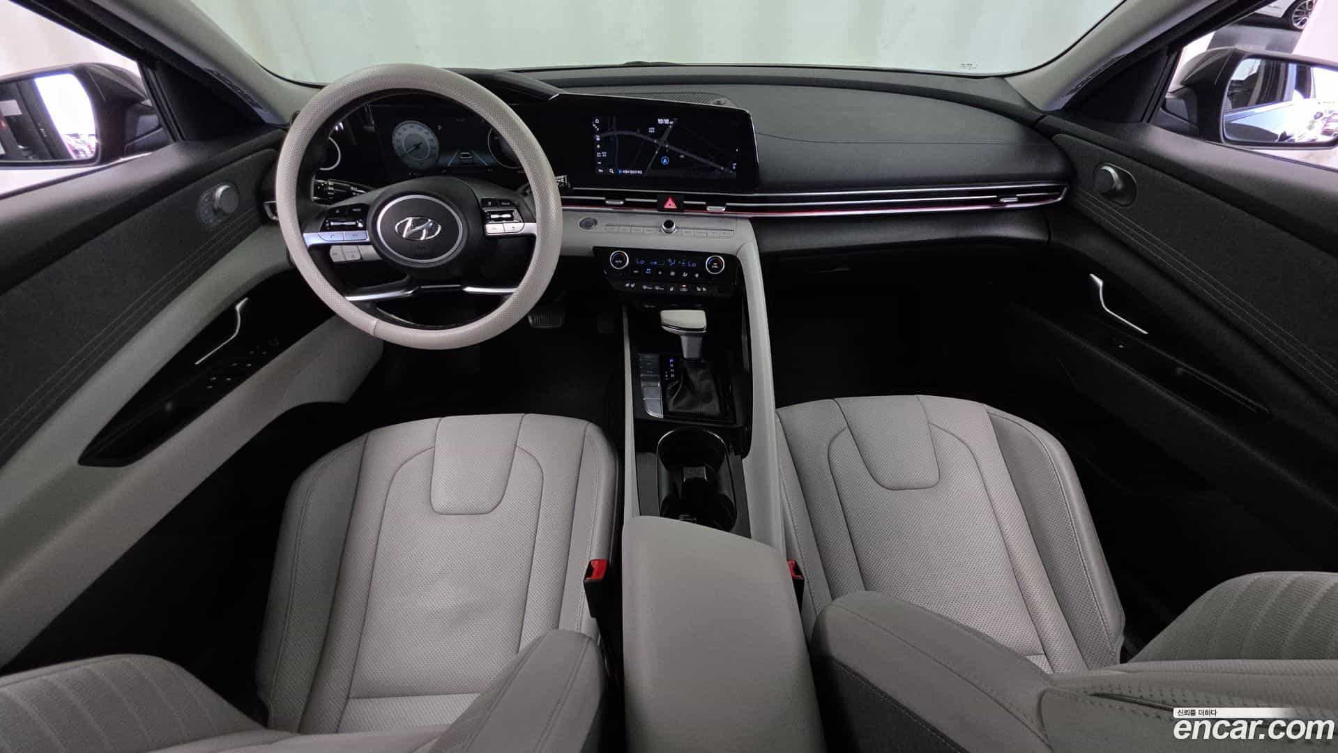 AVANTE Hyundai 2020.3-INNER-007