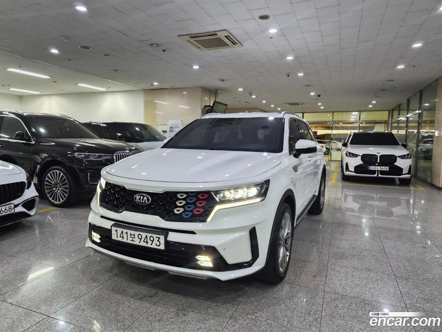Main__Slider__Photo:Sorento Kia 2021.5-0