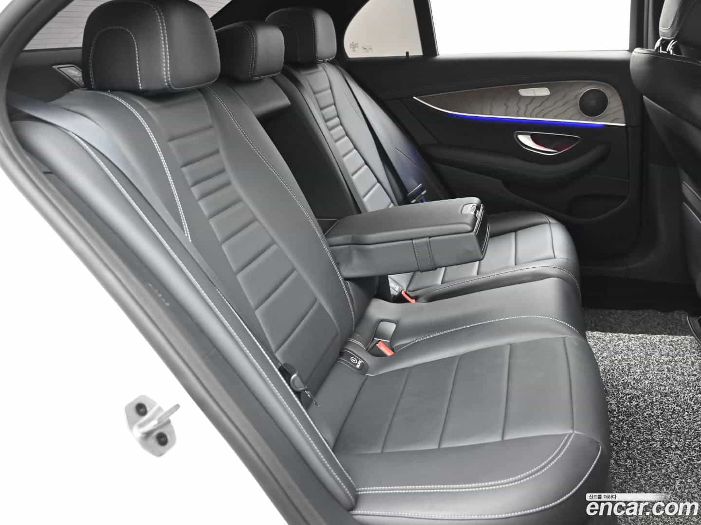 E-Class Mercedes-Benz 2021.5-OPTION-016