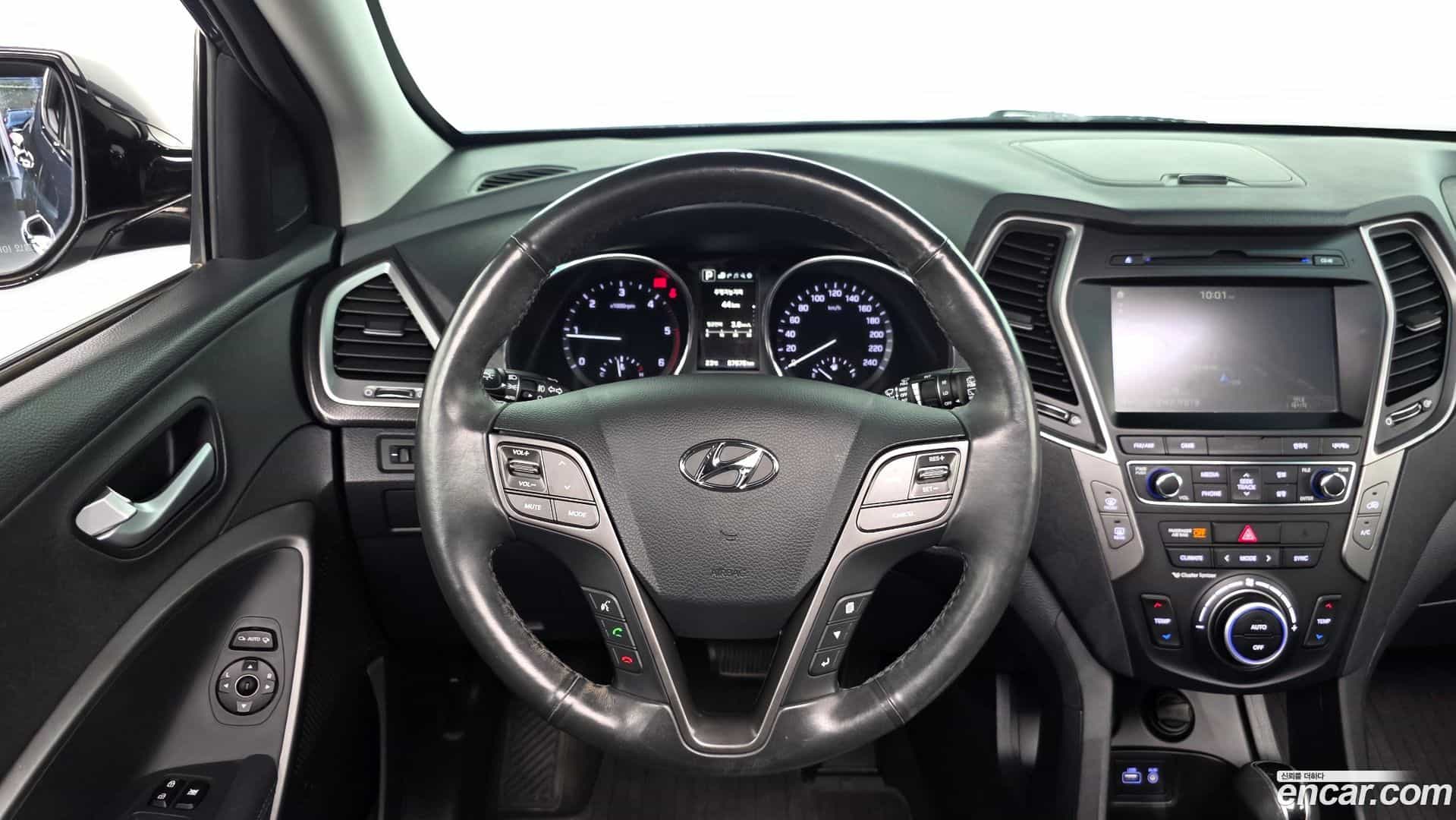 Santafe Hyundai 2017.2-OPTION-017