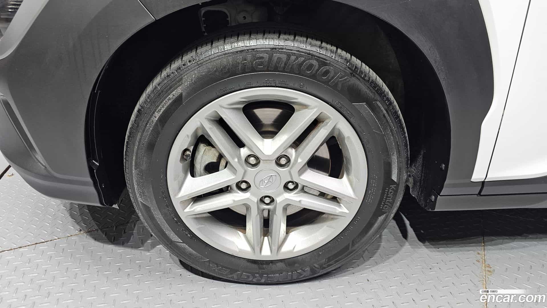 Kona Hyundai 2021.8-OUTER-005