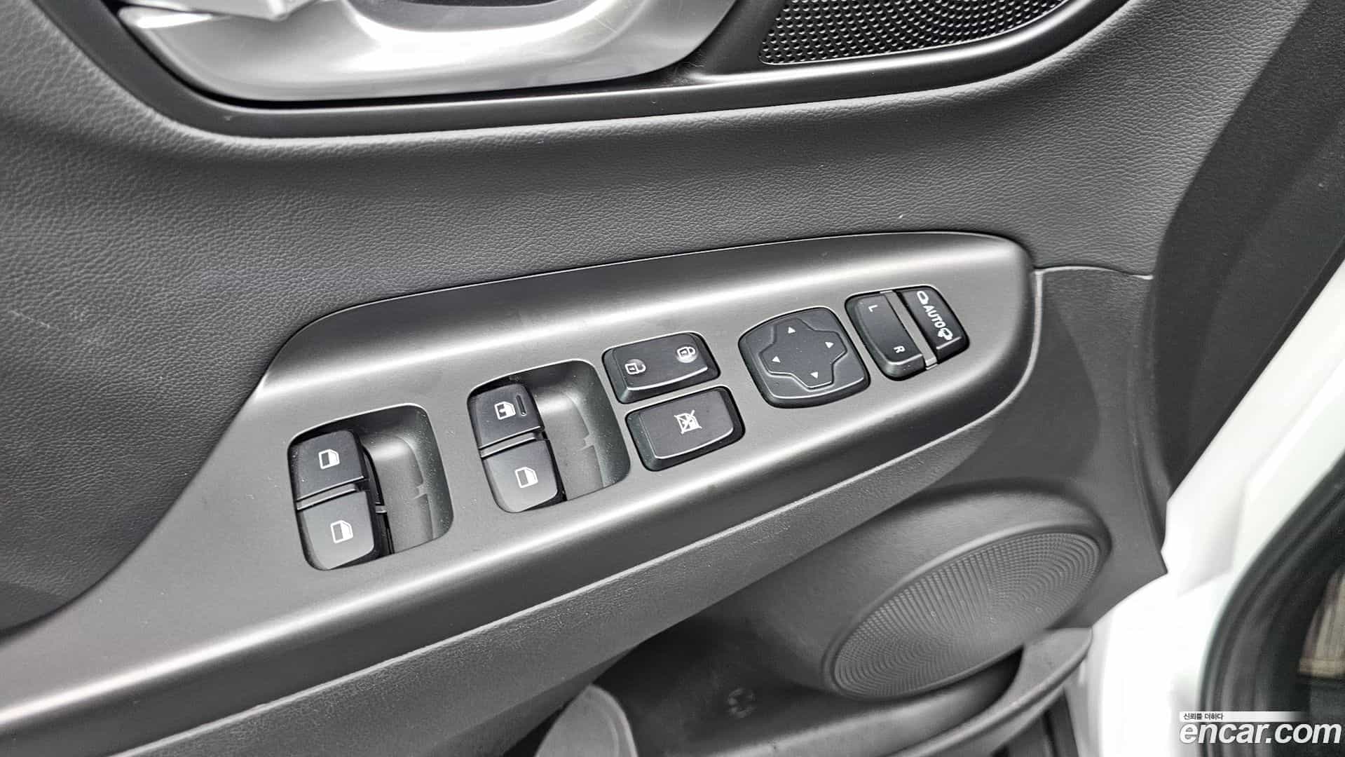 Kona Hyundai 2021.8-OPTION-020