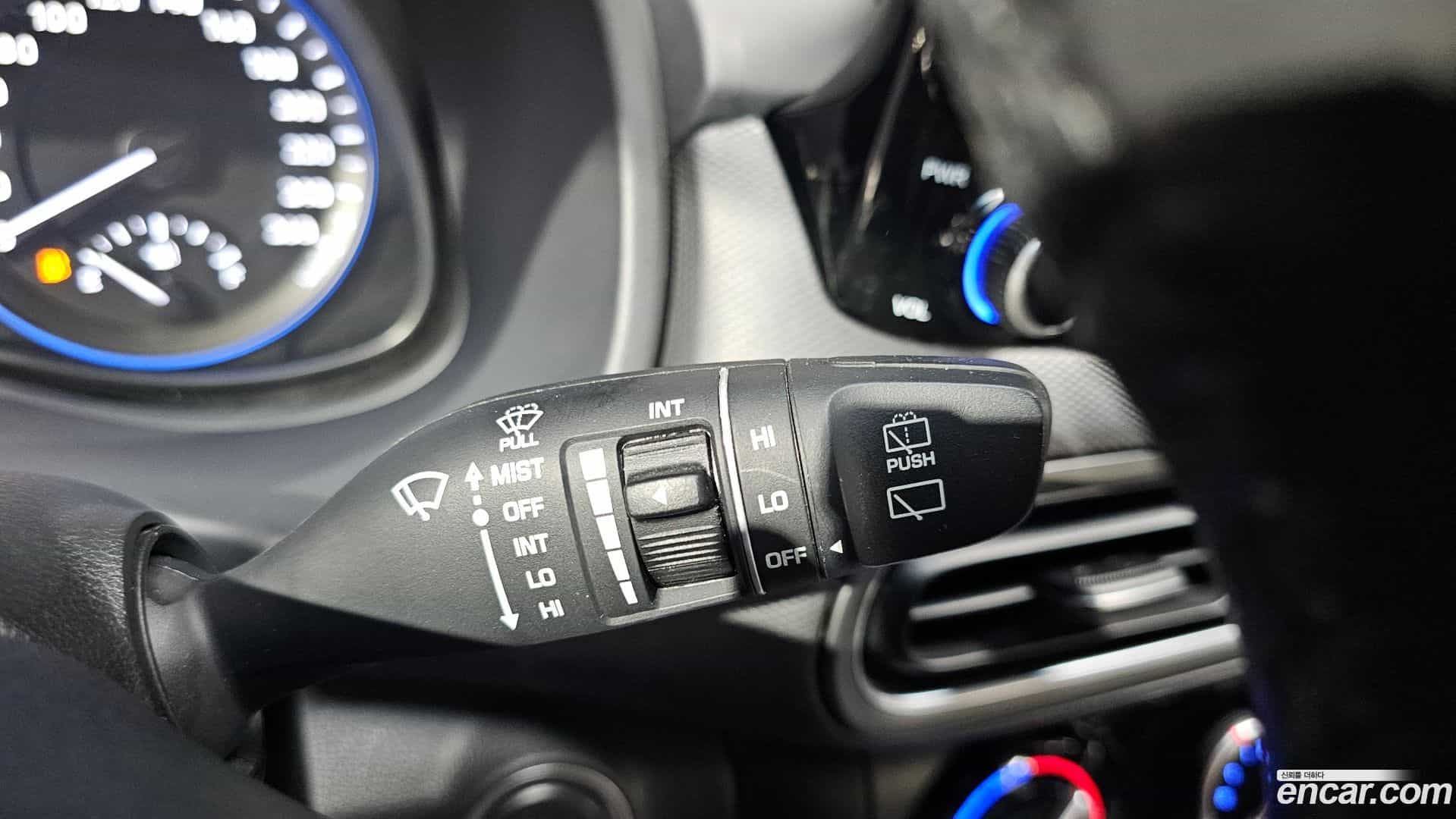 Kona Hyundai 2021.8-OPTION-024