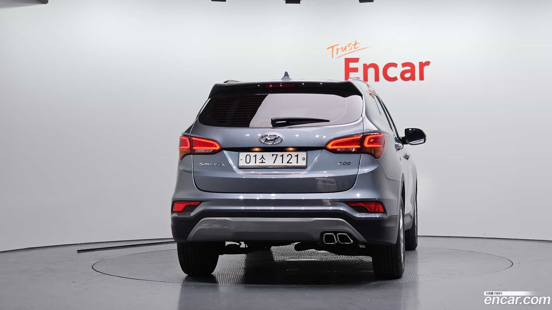 Santafe Hyundai 2017.1-OUTER-004