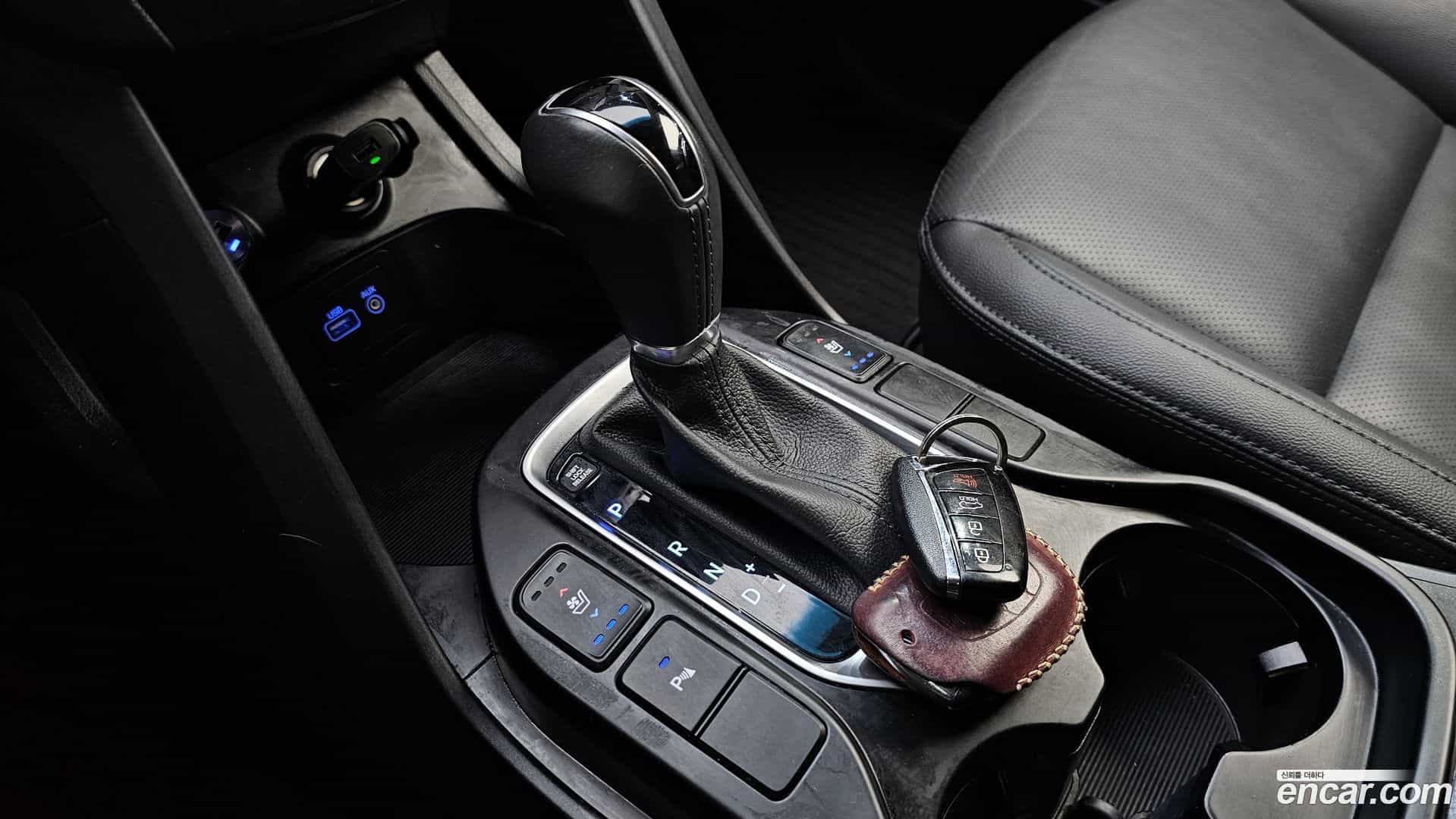 Santafe Hyundai 2017.1-INNER-009
