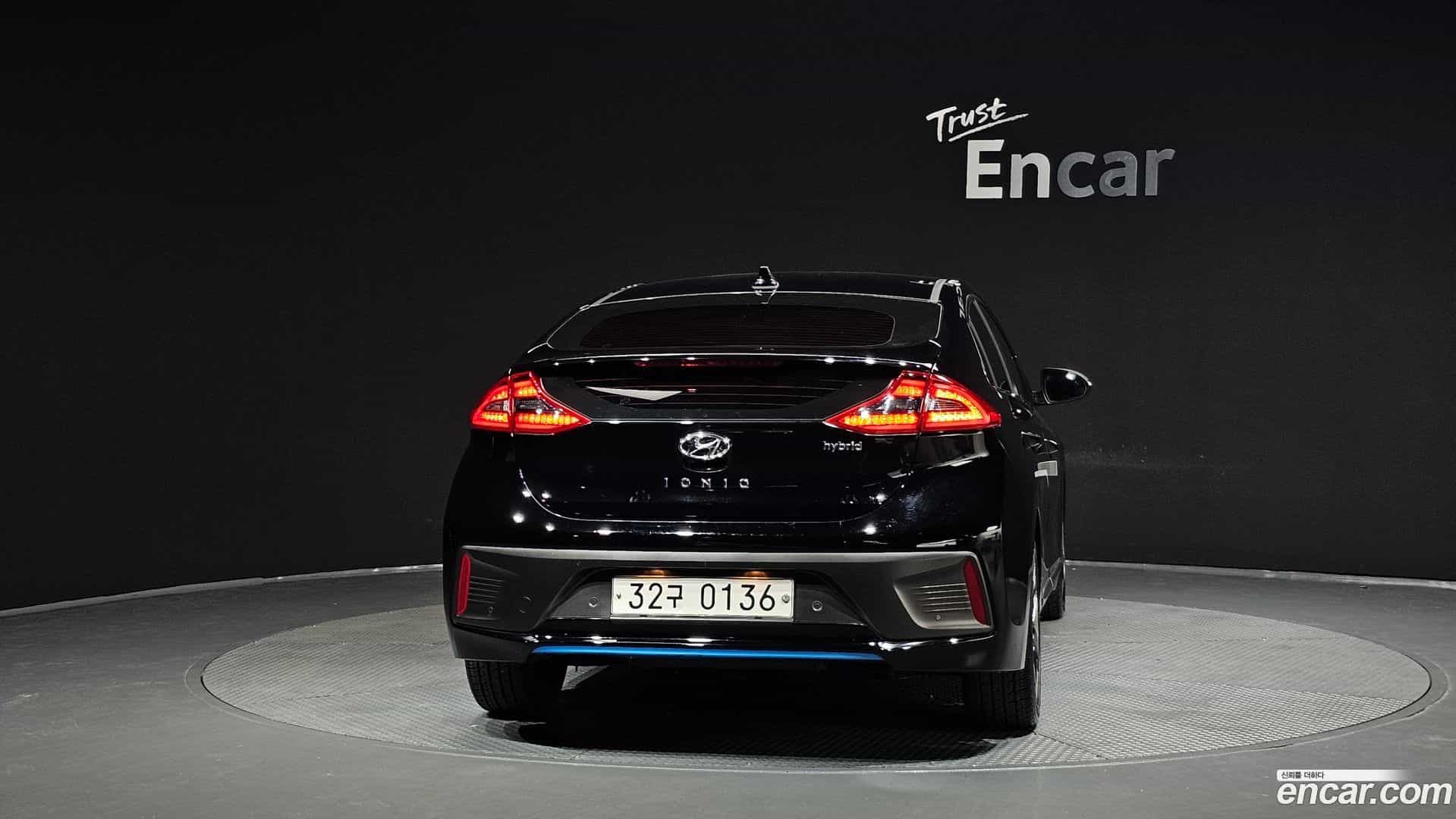 Ioniq Hyundai 2016.3-OUTER-004