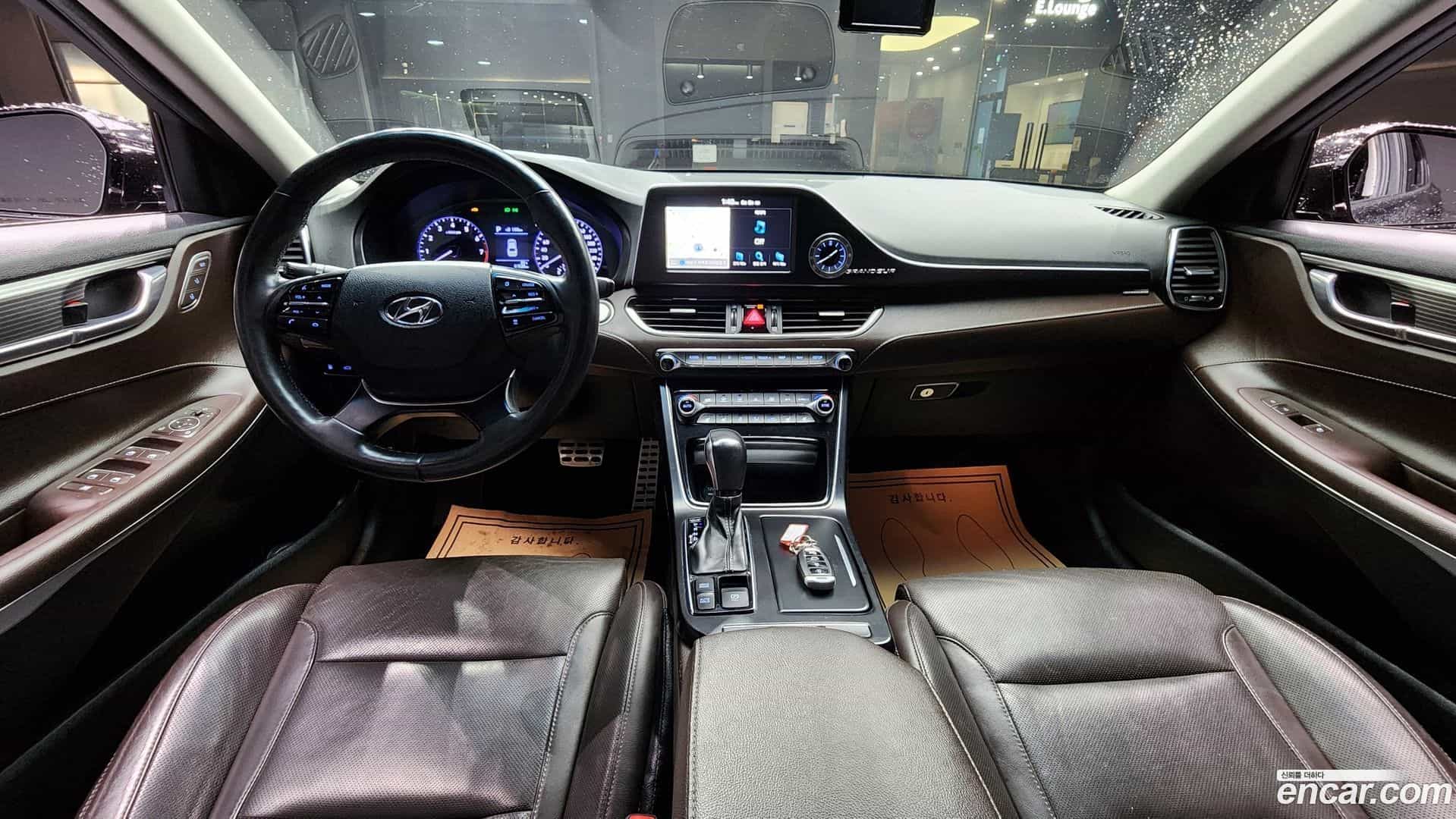 Grandeur Hyundai 2017.3-INNER-007