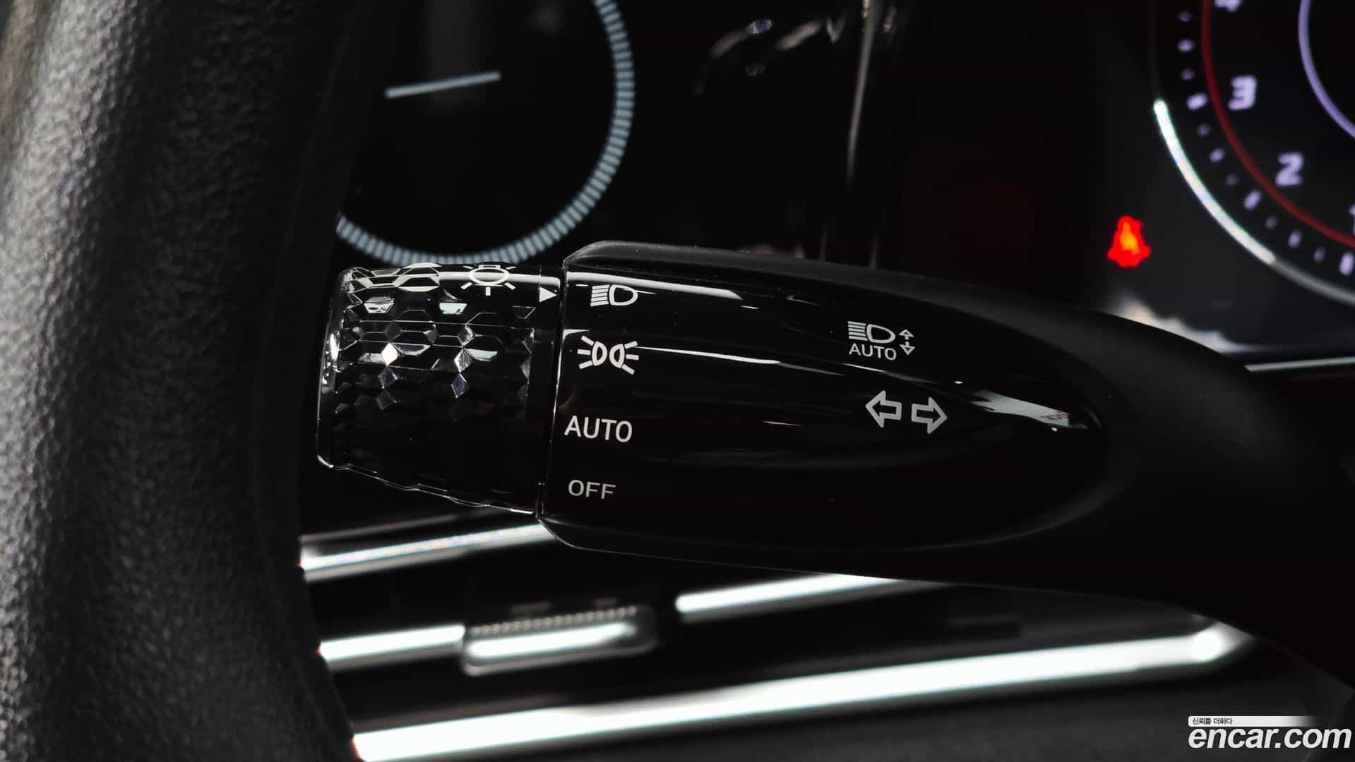 AVANTE Hyundai 2022.10-OPTION-041
