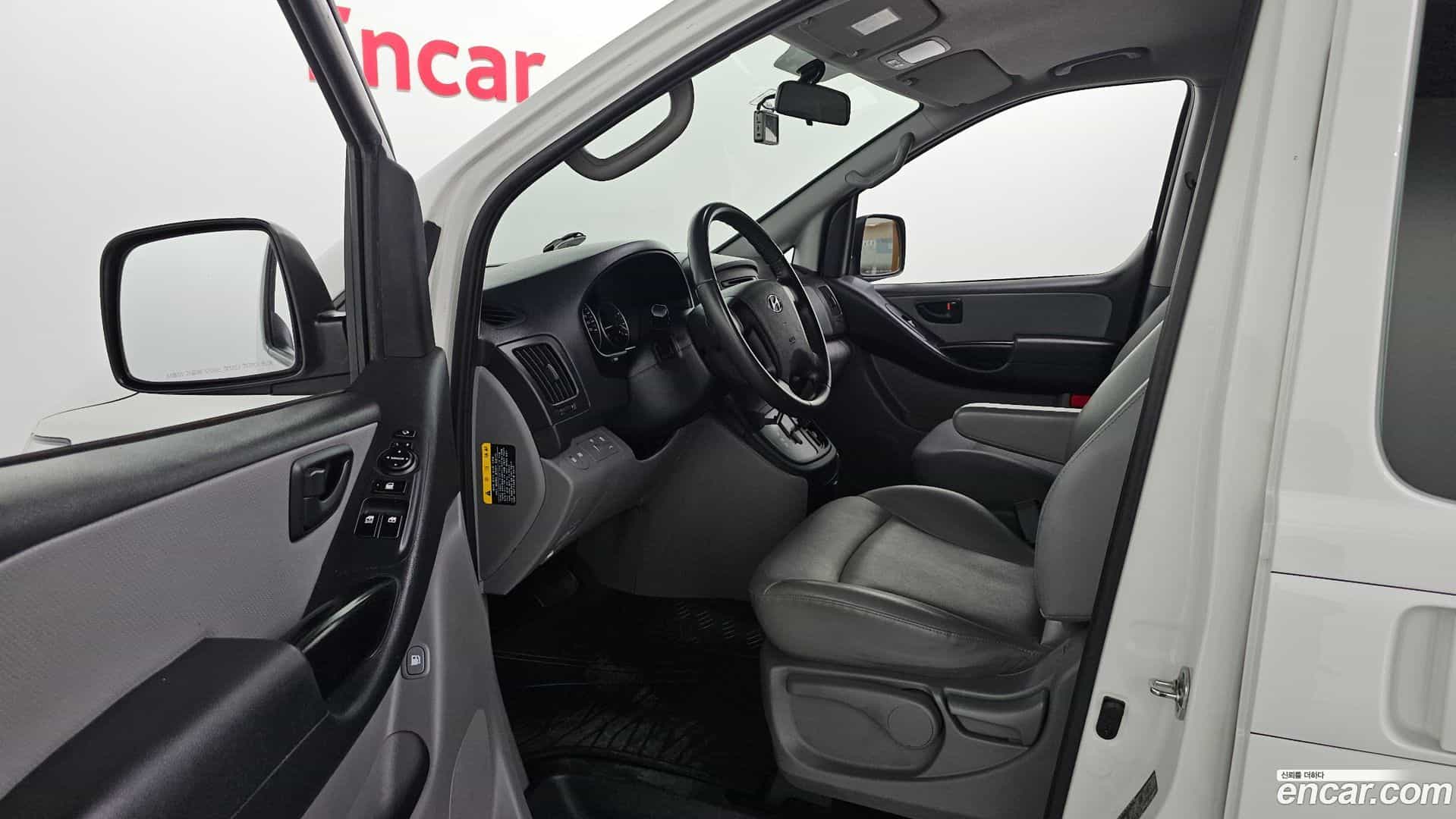 Starex Hyundai 2019.9-INNER-010