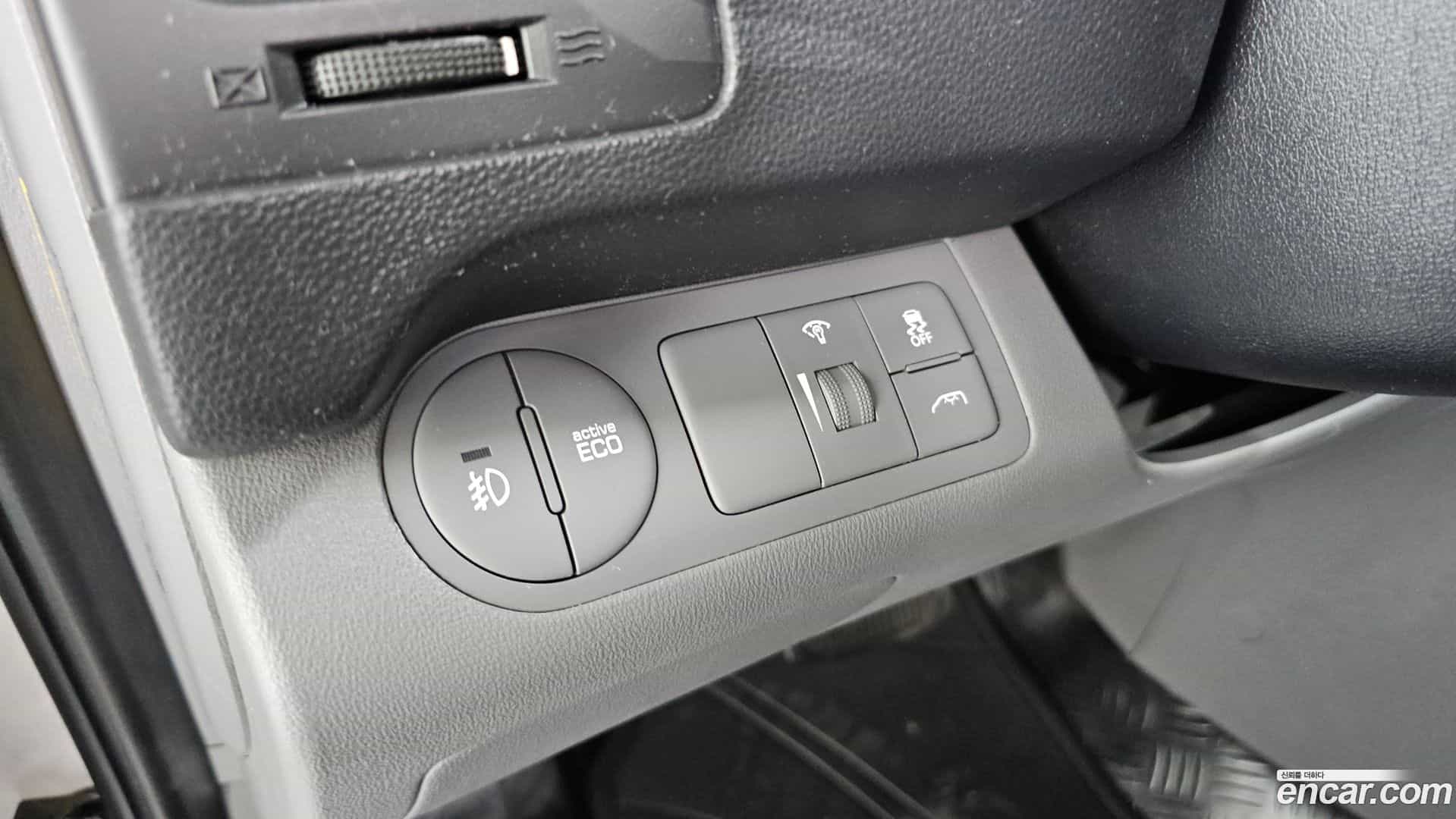 Starex Hyundai 2019.9-OPTION-018