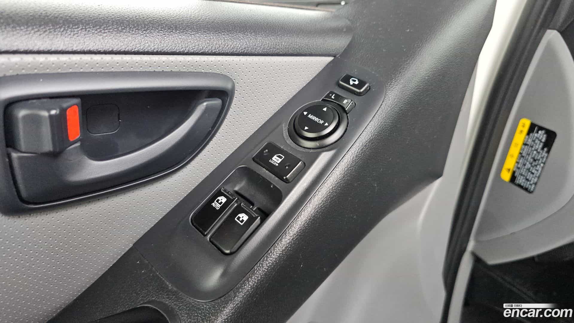 Starex Hyundai 2019.9-OPTION-019