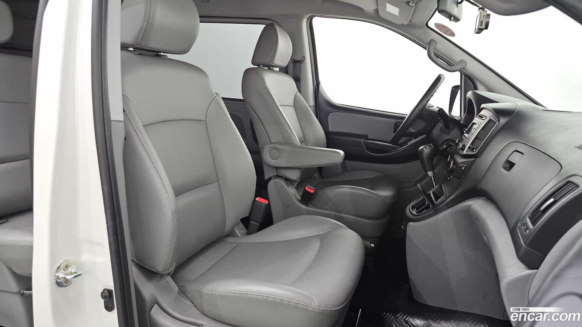 Starex Hyundai 2019.9-INNER-036