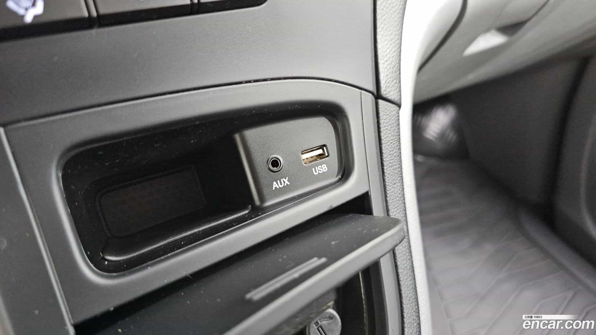 Starex Hyundai 2019.9-OPTION-041