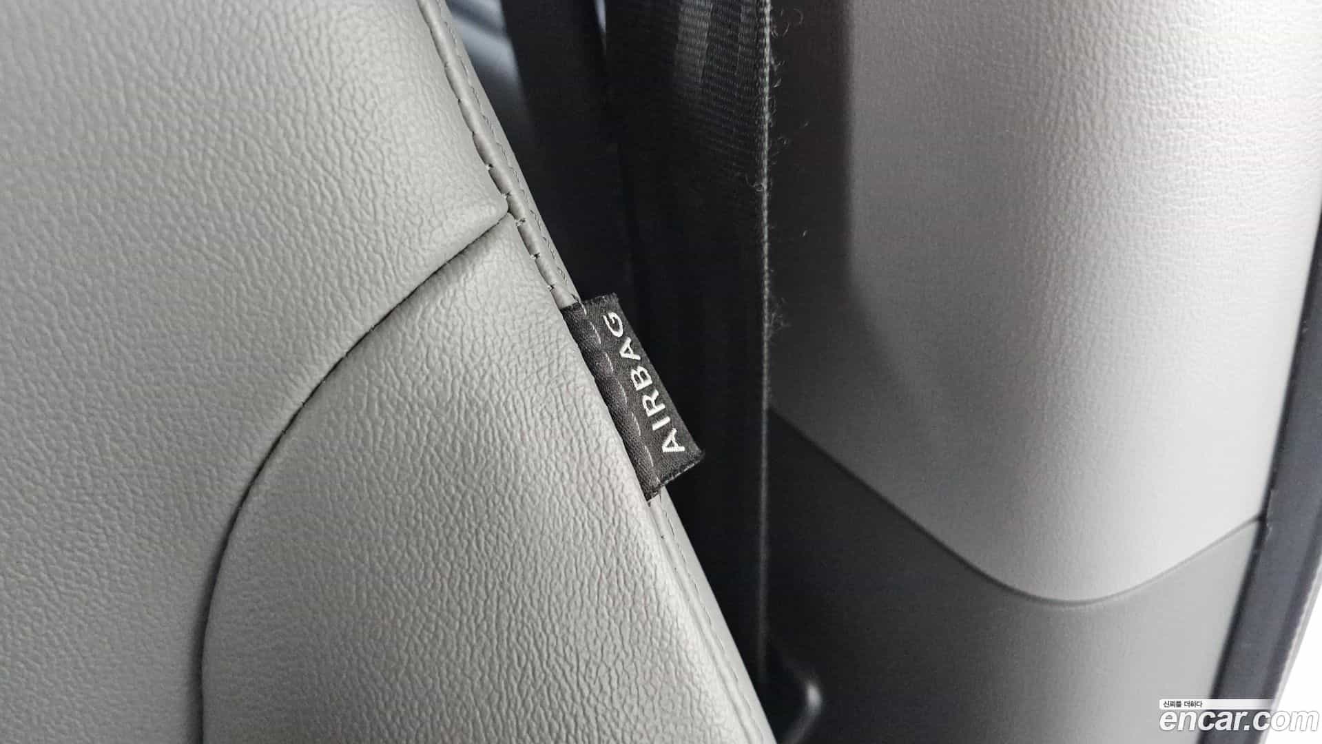 Starex Hyundai 2019.9-OPTION-043