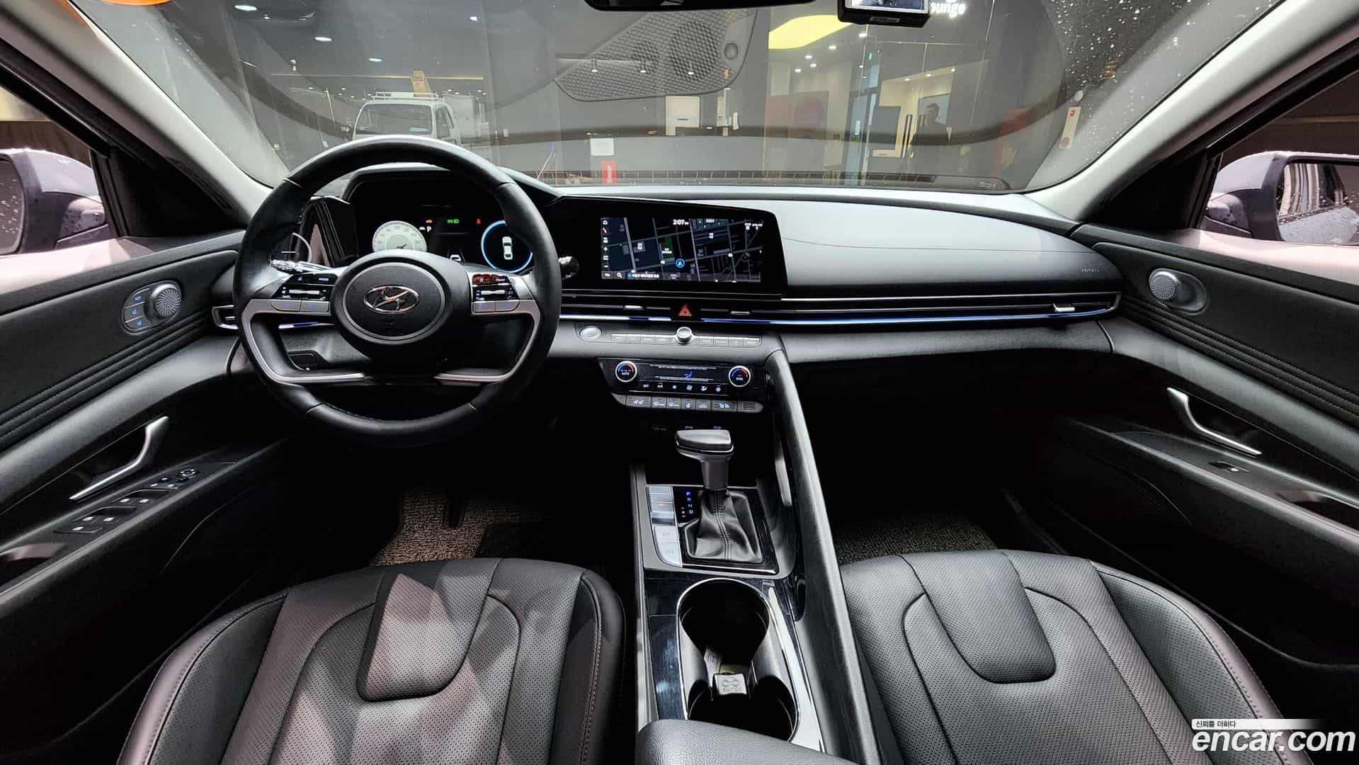 AVANTE Hyundai 2020.6-INNER-007