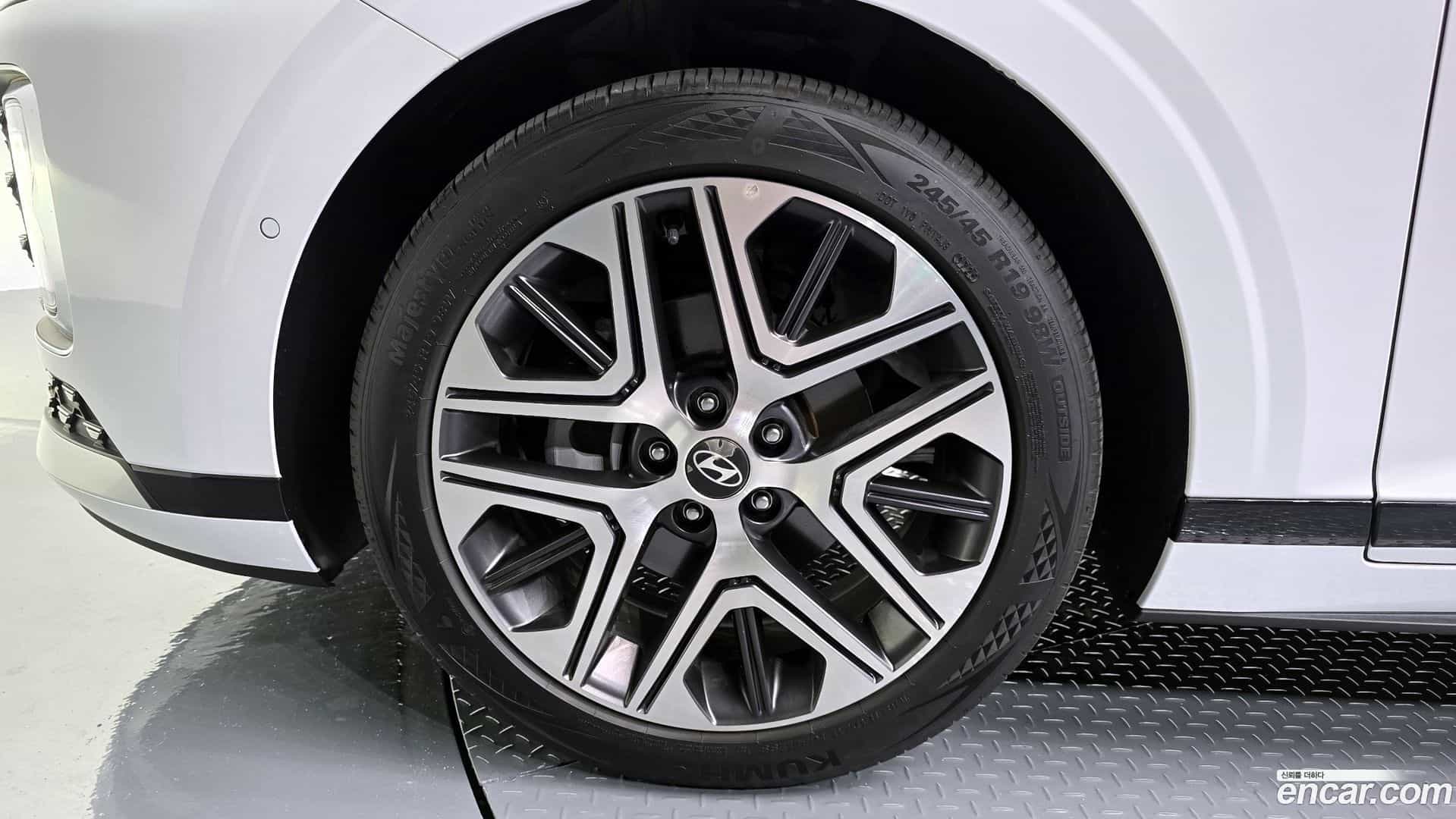 Grandeur Hyundai 2025.3-OUTER-005