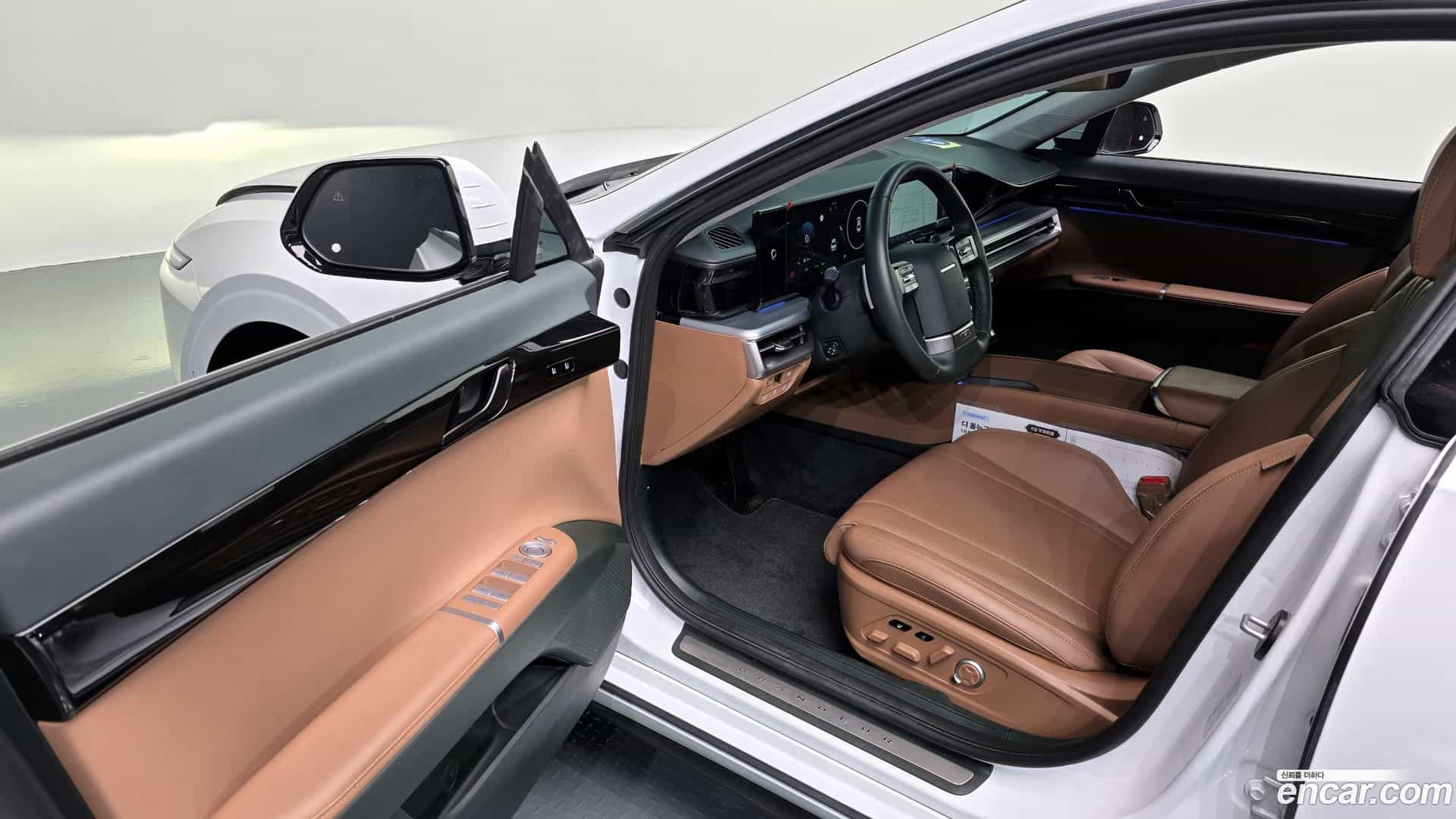 Grandeur Hyundai 2025.3-INNER-010