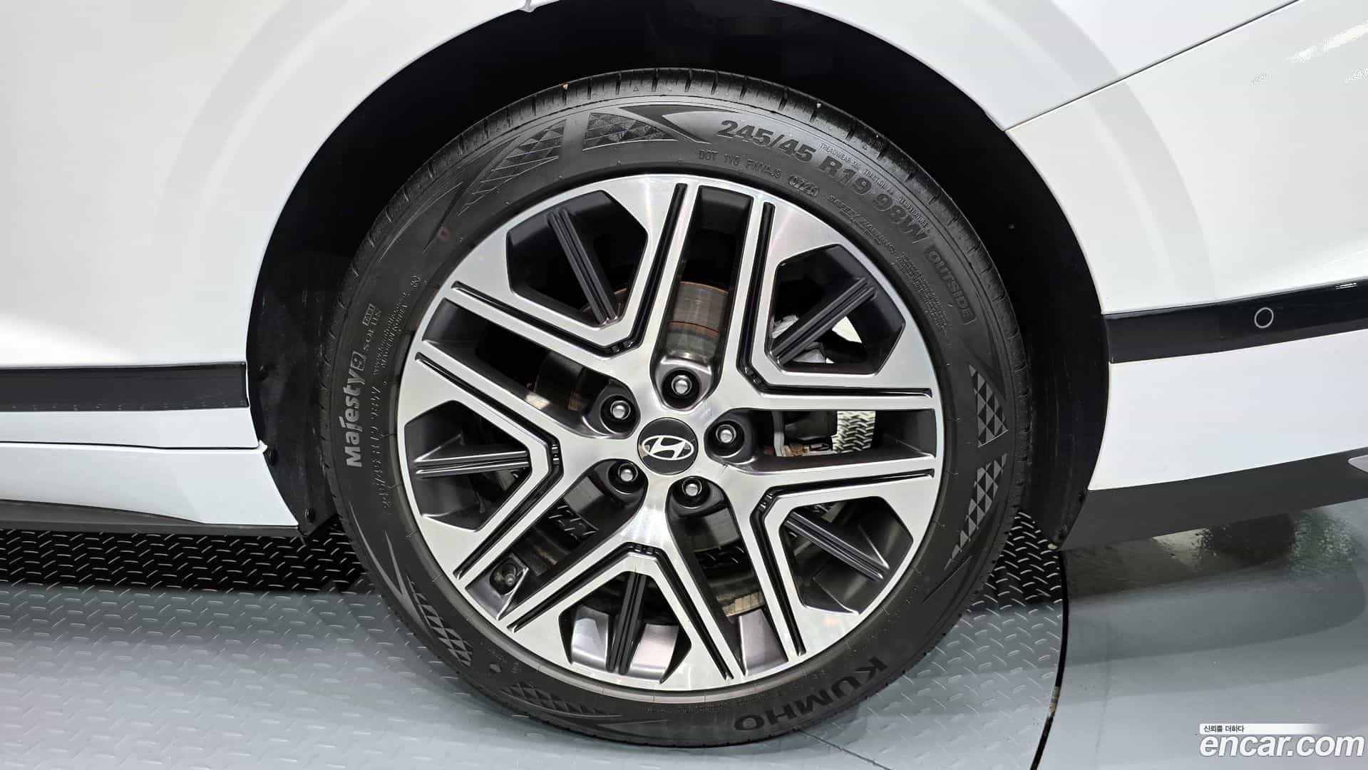 Grandeur Hyundai 2025.3-OUTER-031