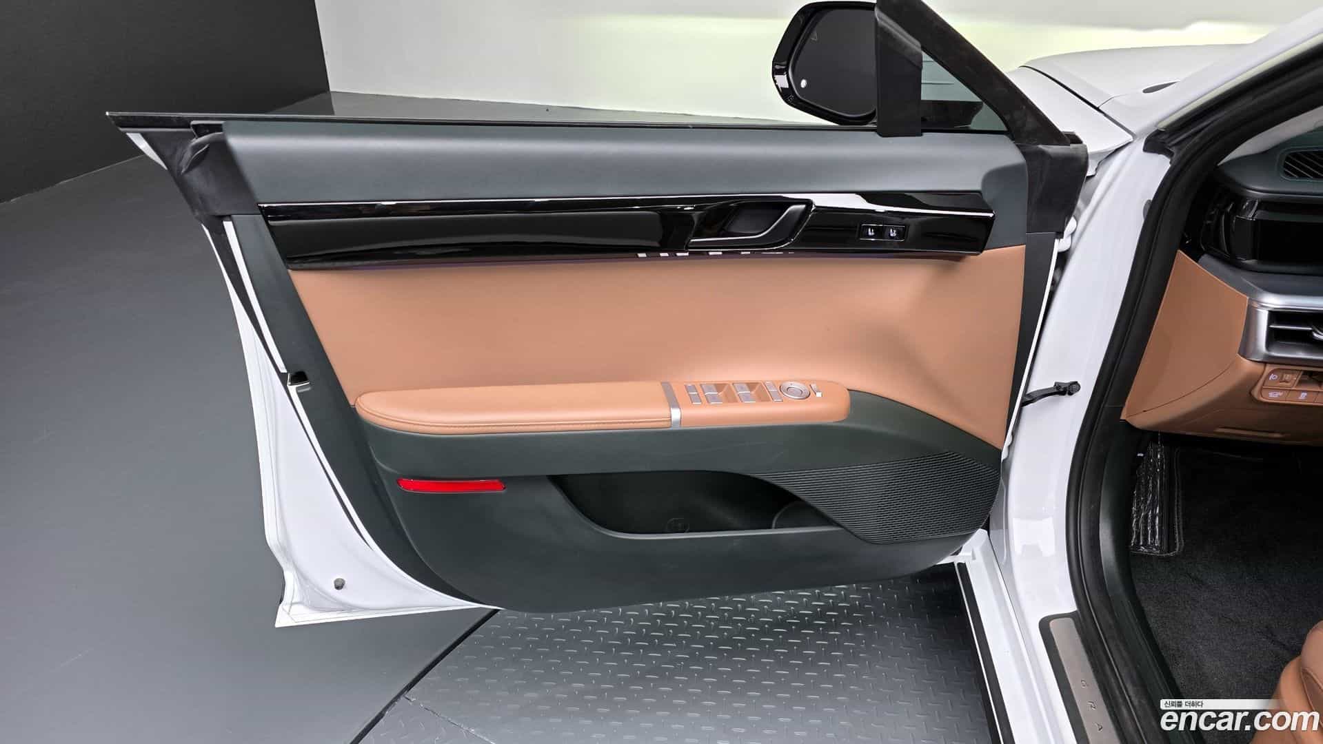Grandeur Hyundai 2025.3-INNER-034
