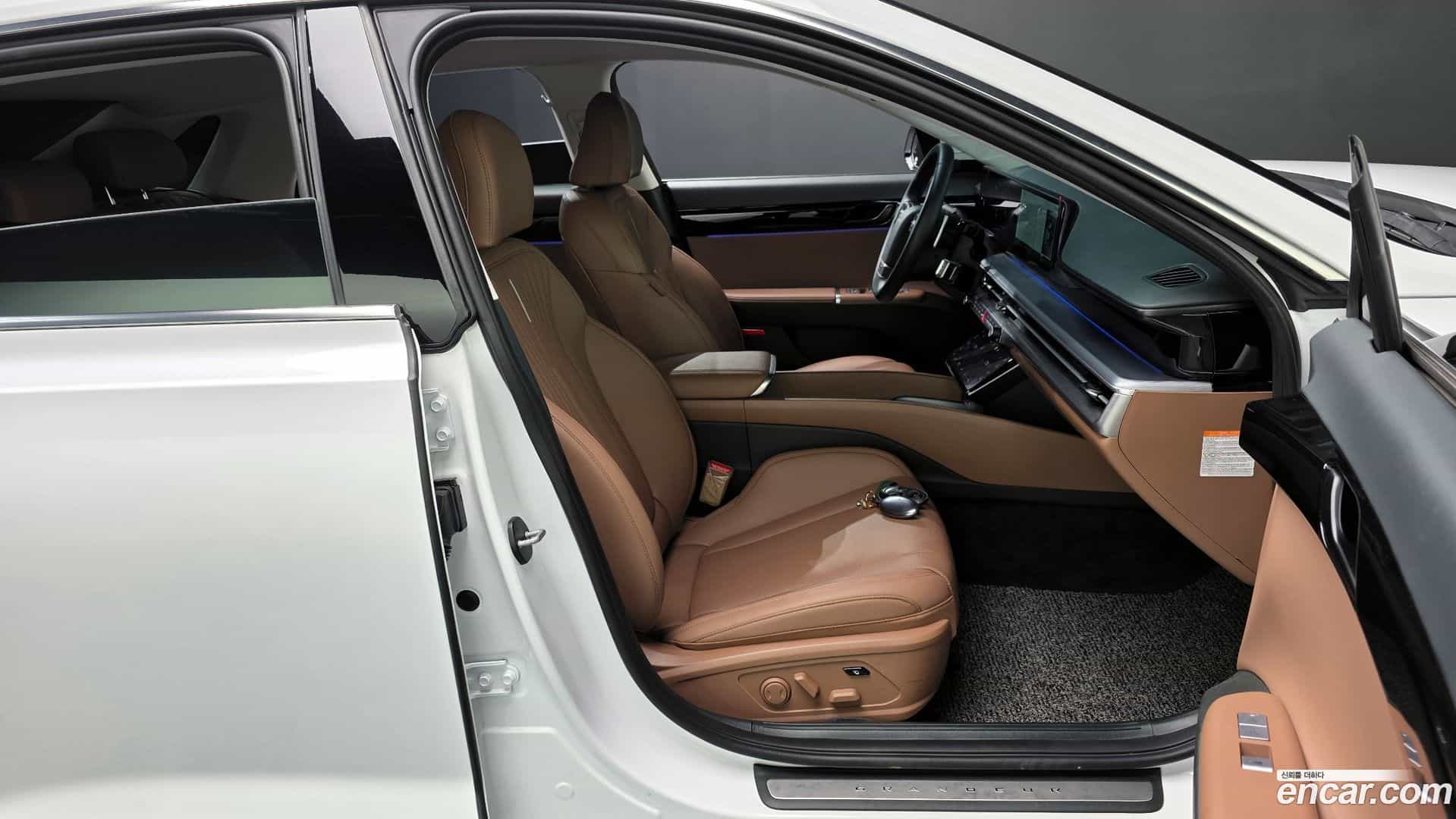 Grandeur Hyundai 2025.3-INNER-036