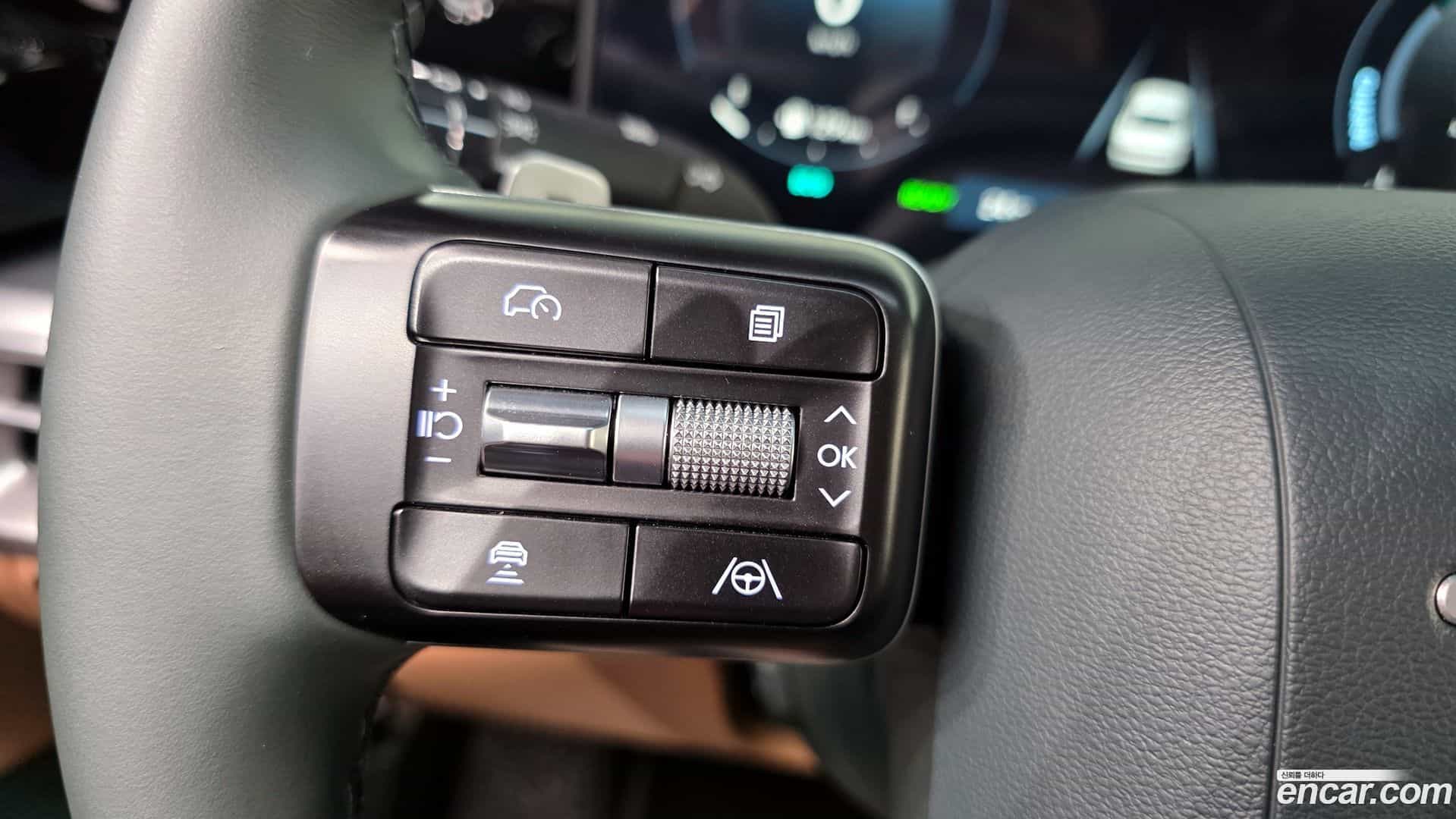 Grandeur Hyundai 2025.3-OPTION-041