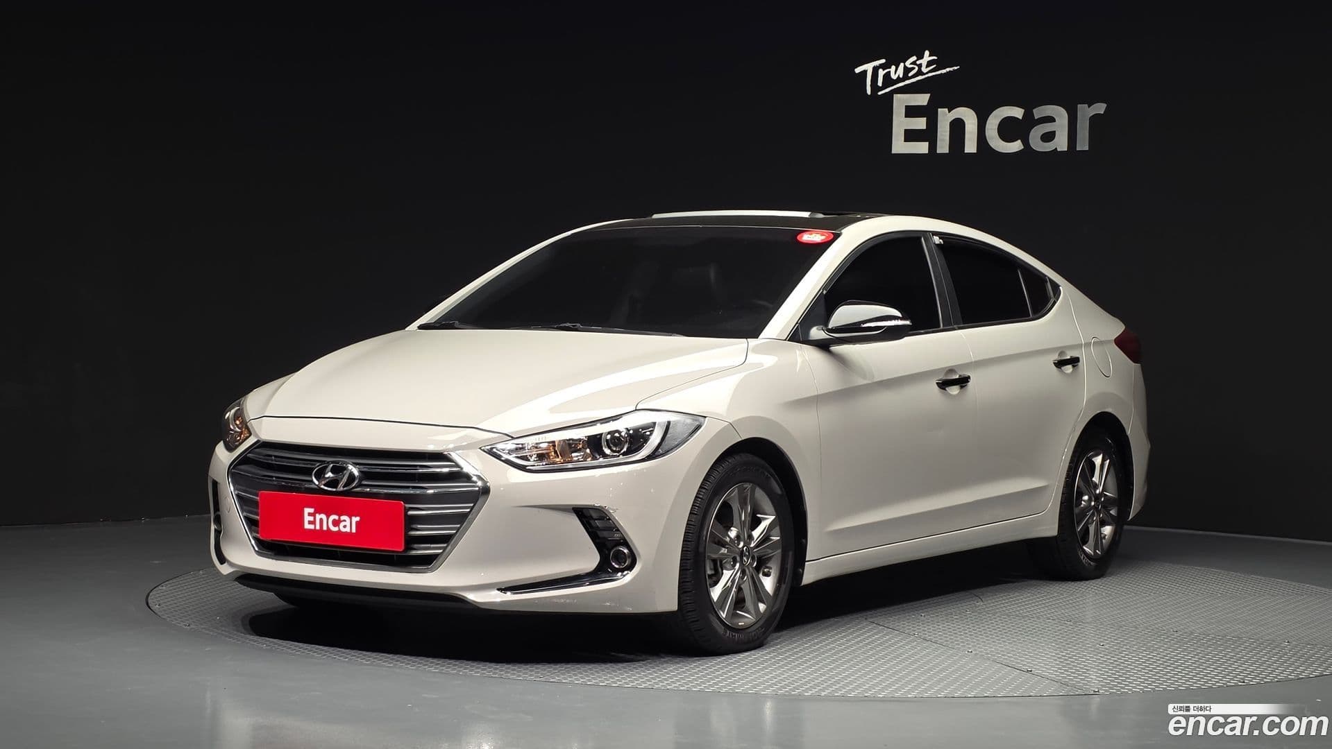 Main__Slider__Photo:AVANTE Hyundai 2016.5-0