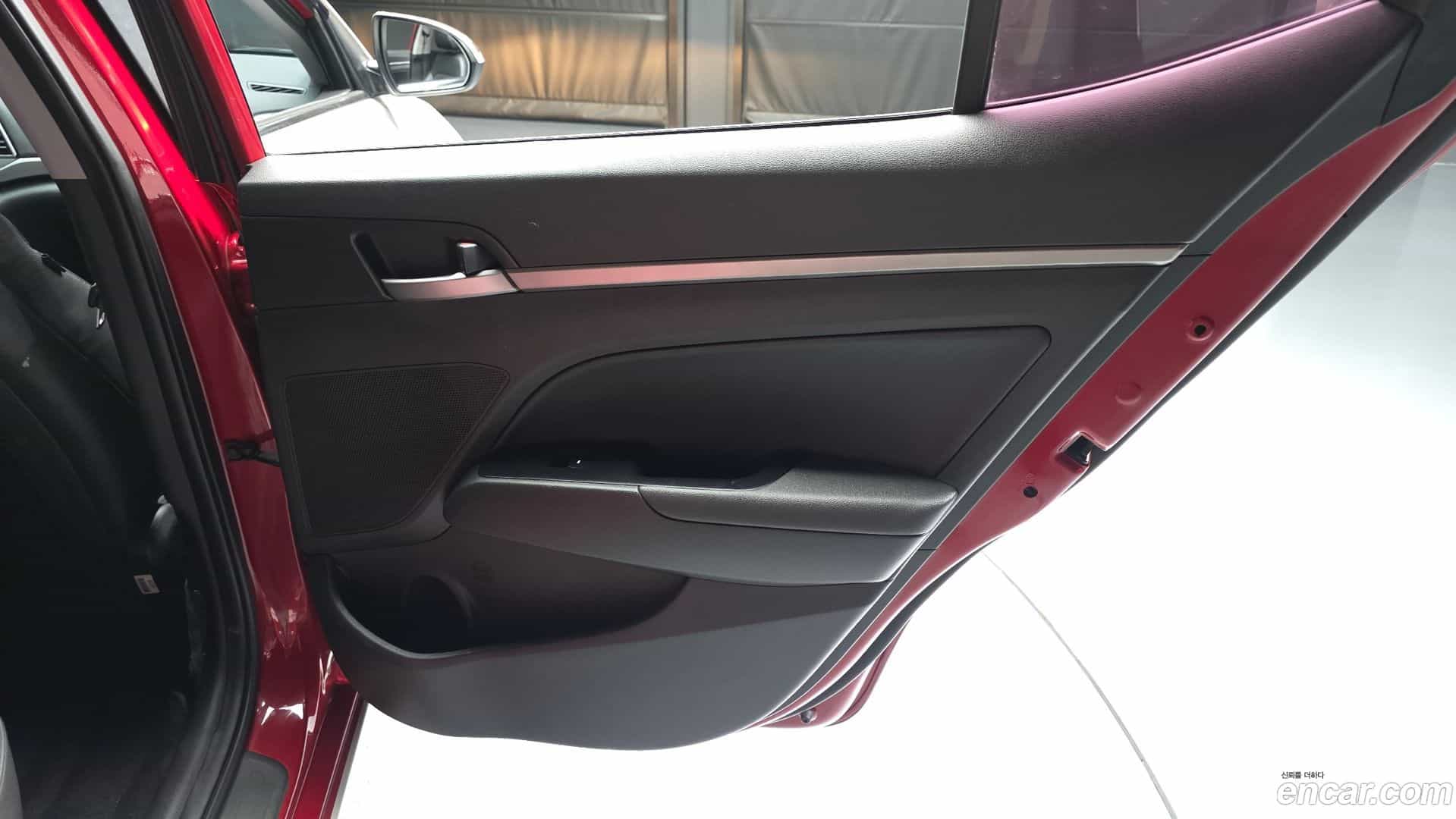 AVANTE Hyundai 2016.5-INNER-035