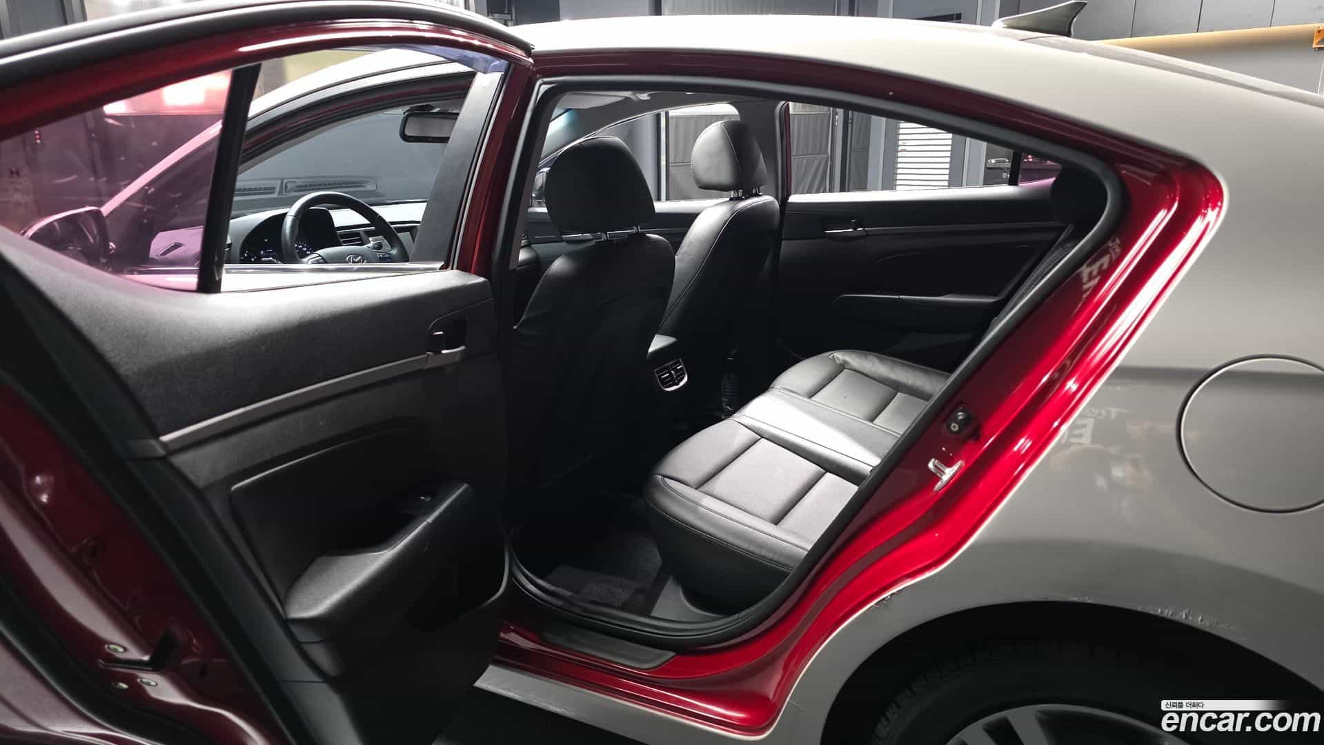 AVANTE Hyundai 2016.5-INNER-036
