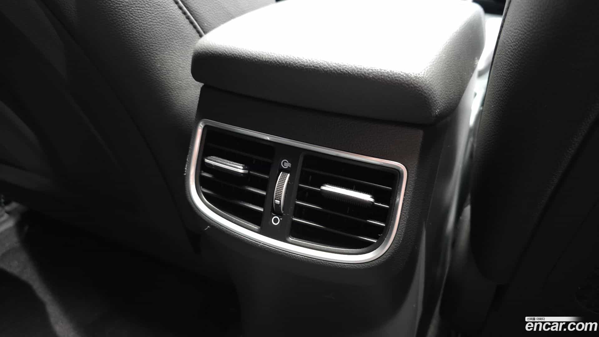 AVANTE Hyundai 2016.5-OPTION-043