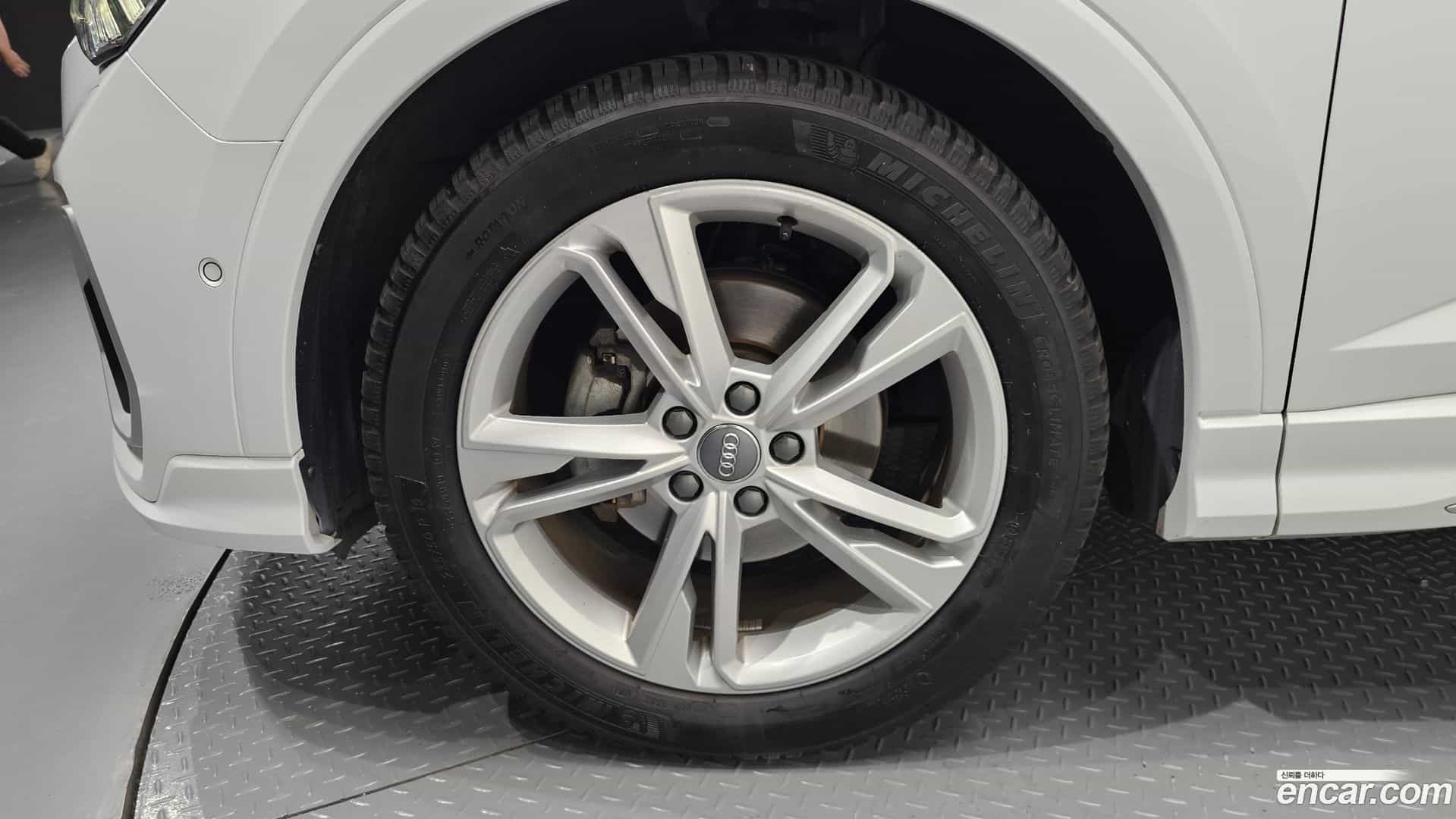 Q3 Audi 2020.8-OUTER-005